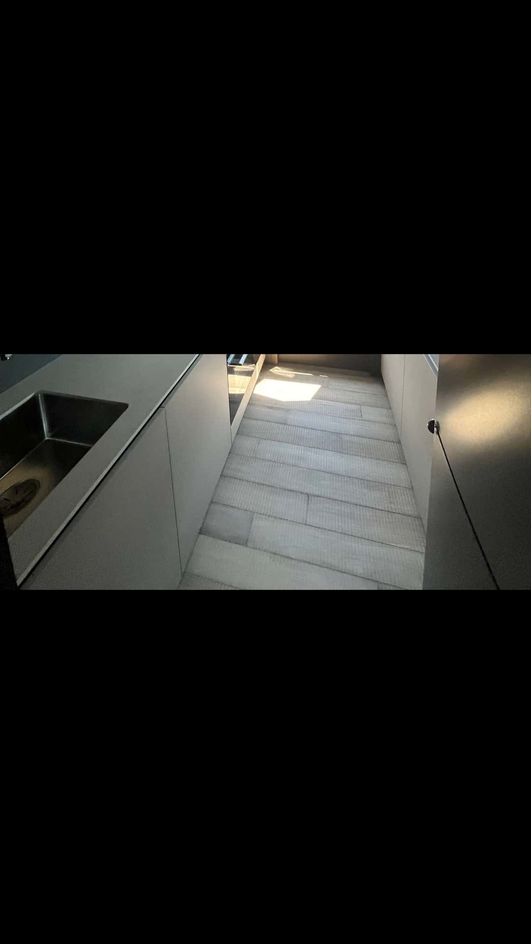 Thumbnail 24