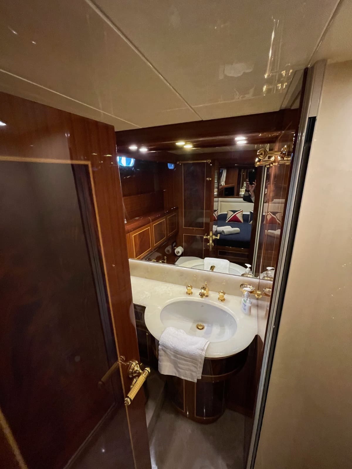 Mangusta 80  view 10