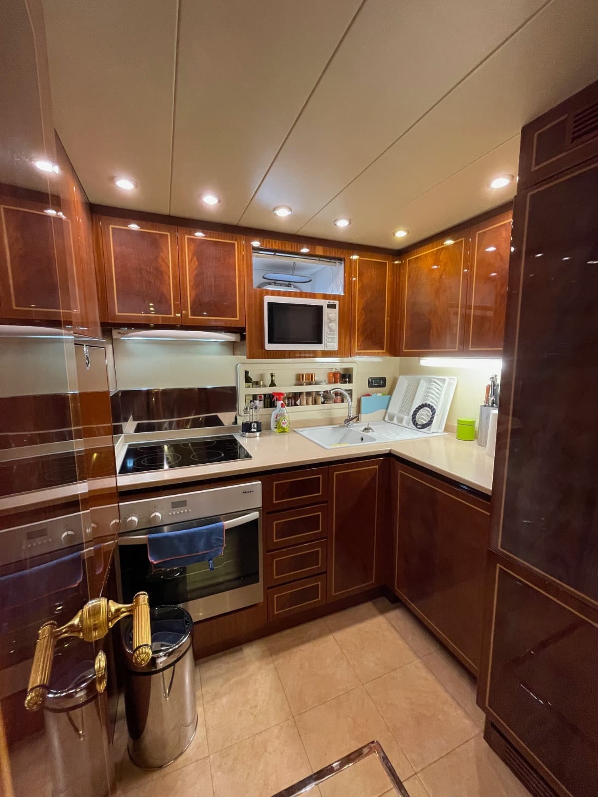 Mangusta 80  view 11