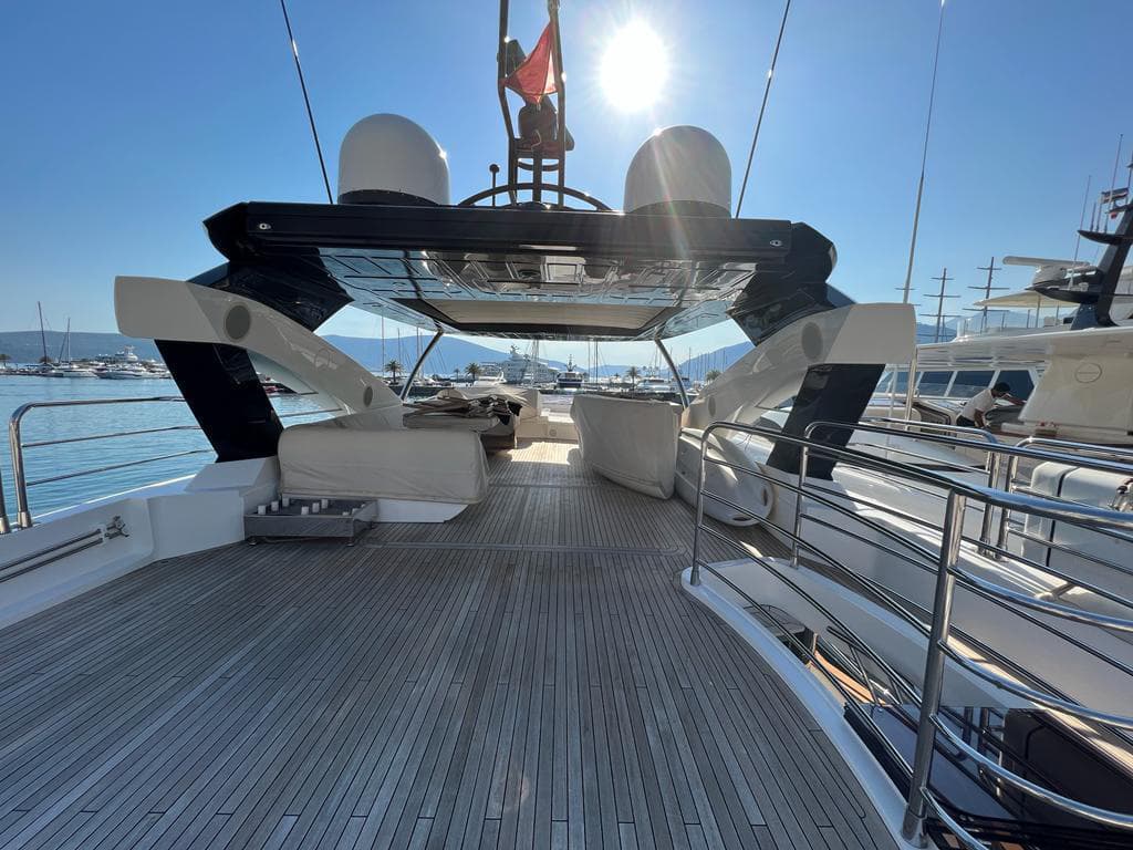 Sunseeker 28M view 3
