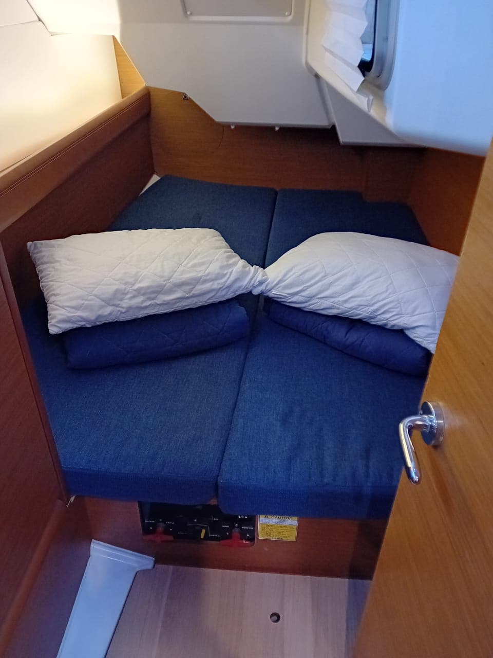 Jeanneau Sun Odyssey 389 view 20