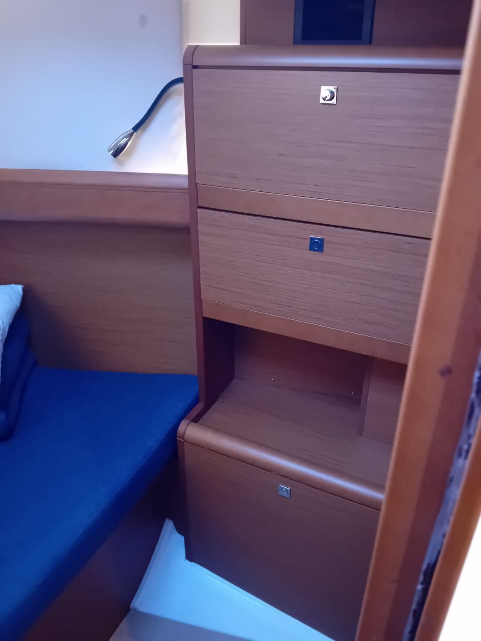 Jeanneau Sun Odyssey 389 view 23