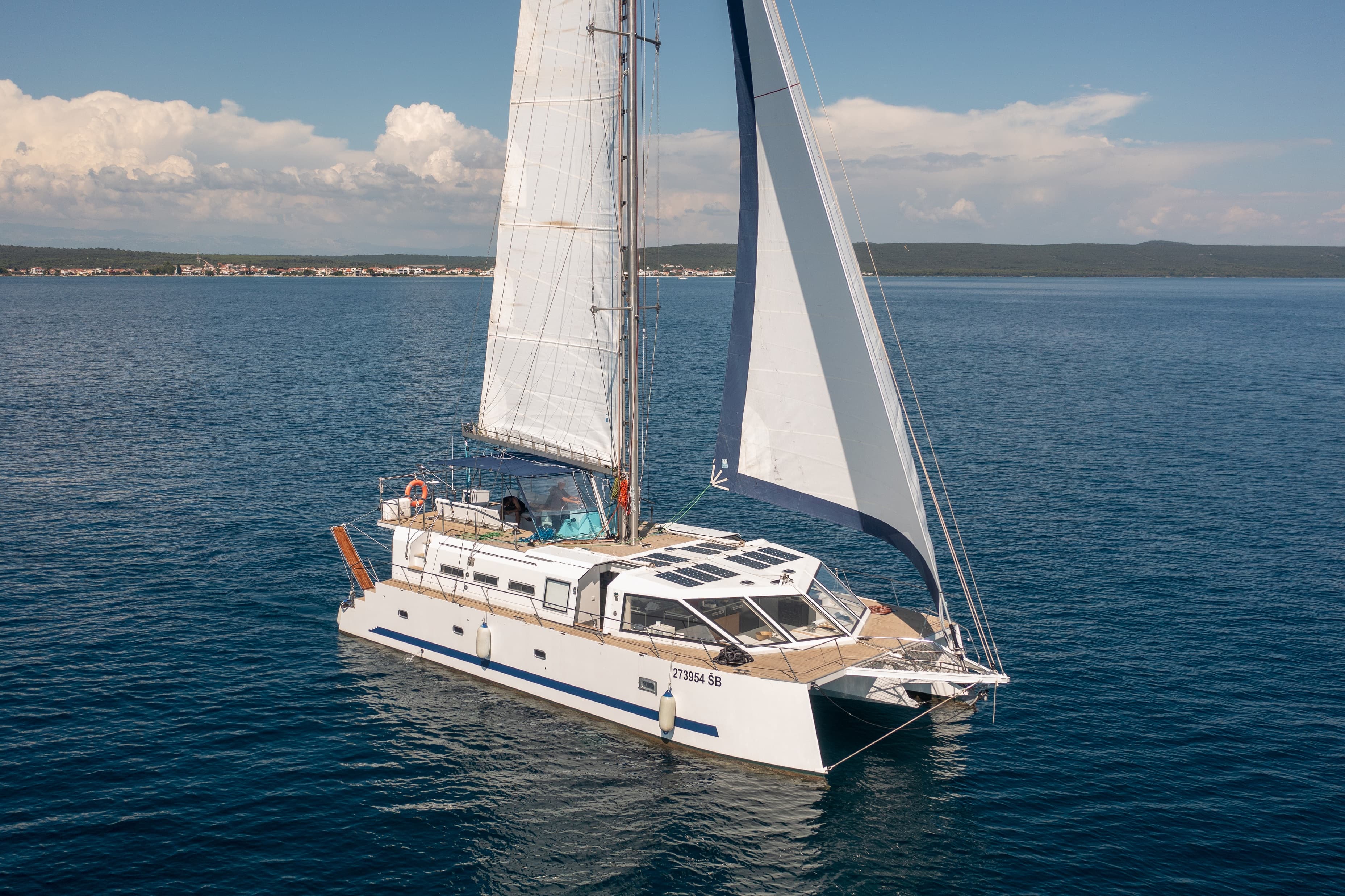 UPWIND 50 ECO view 2