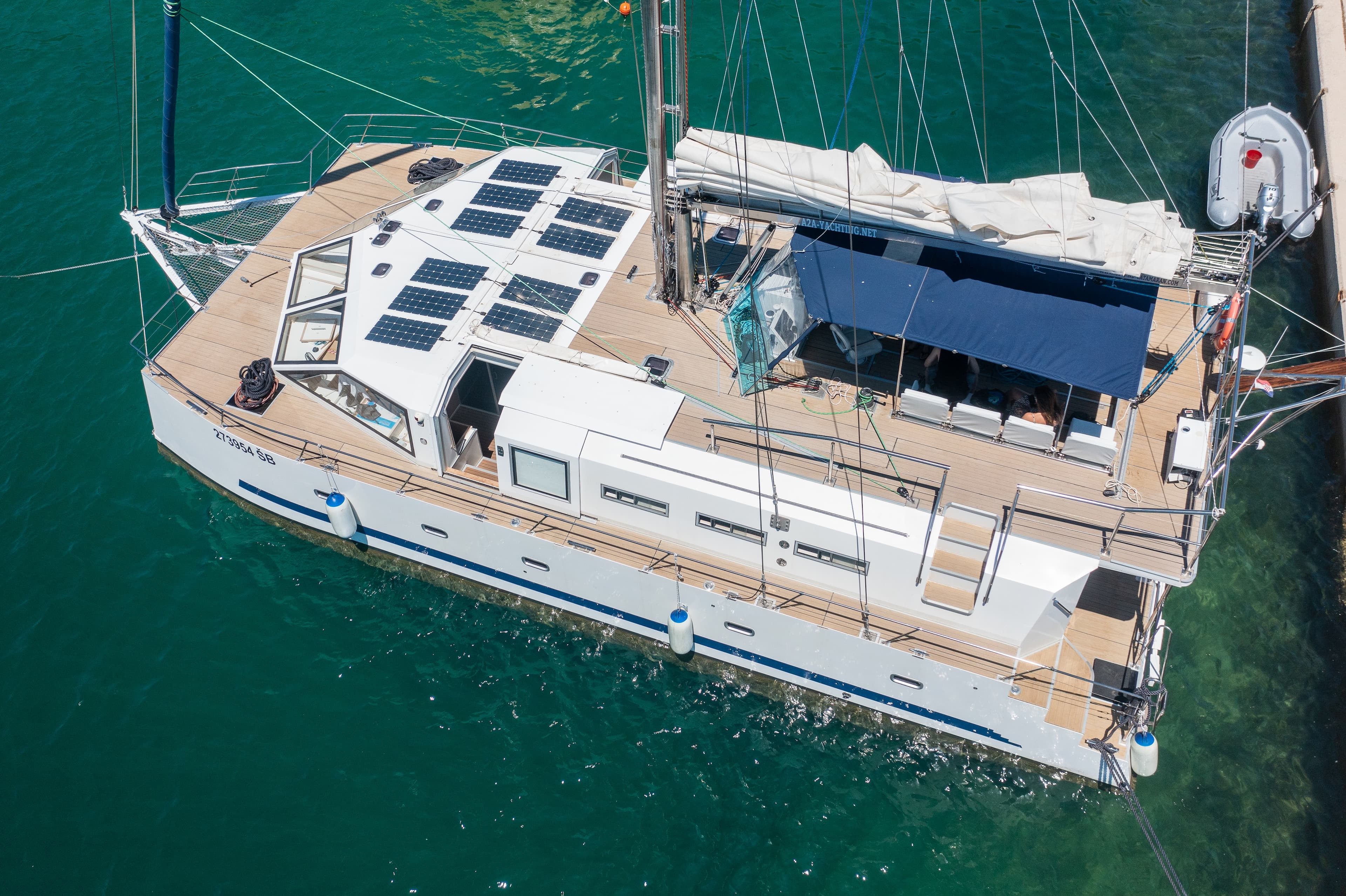 UPWIND 50 ECO view 5