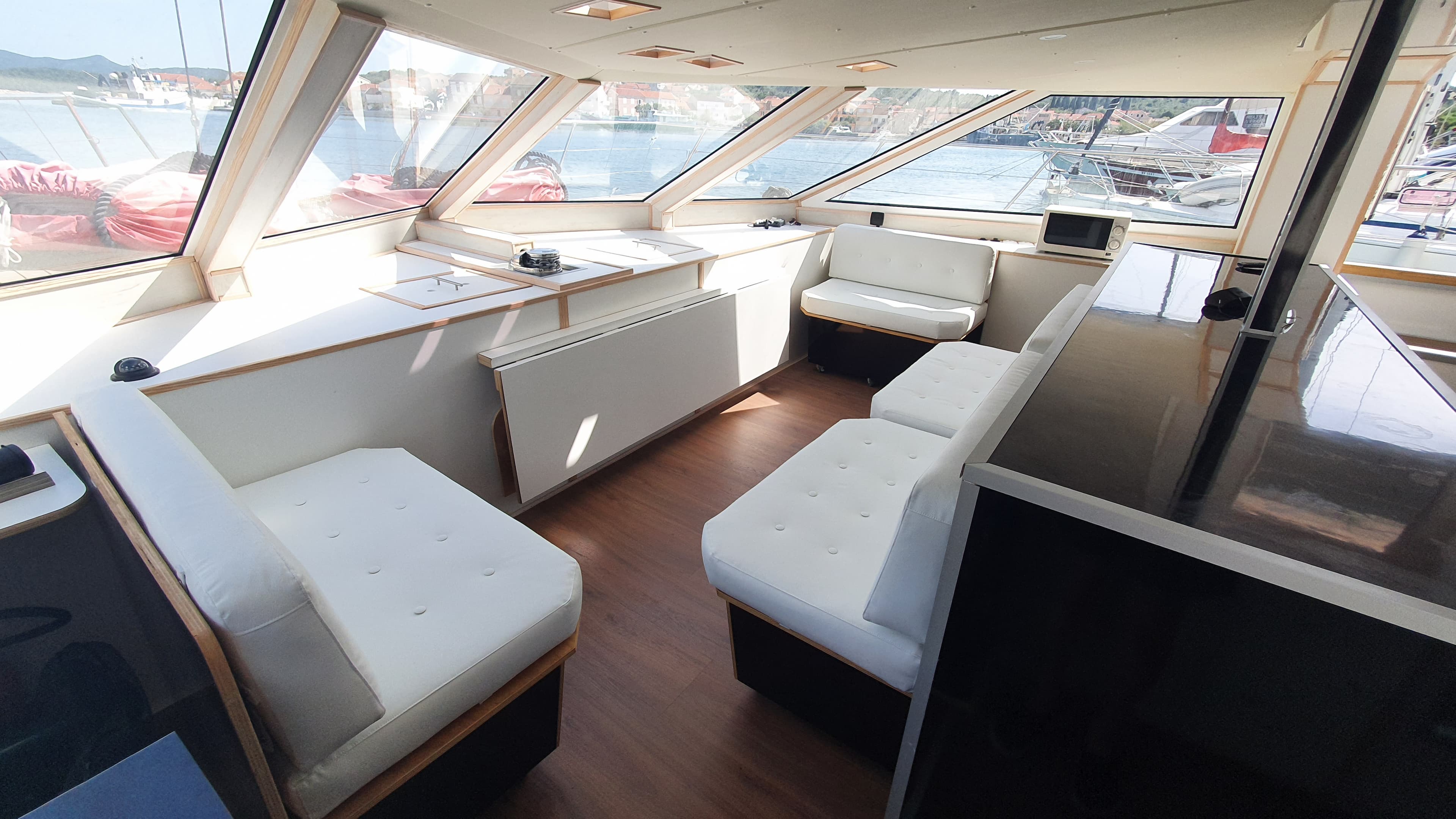 UPWIND 50 ECO view 22