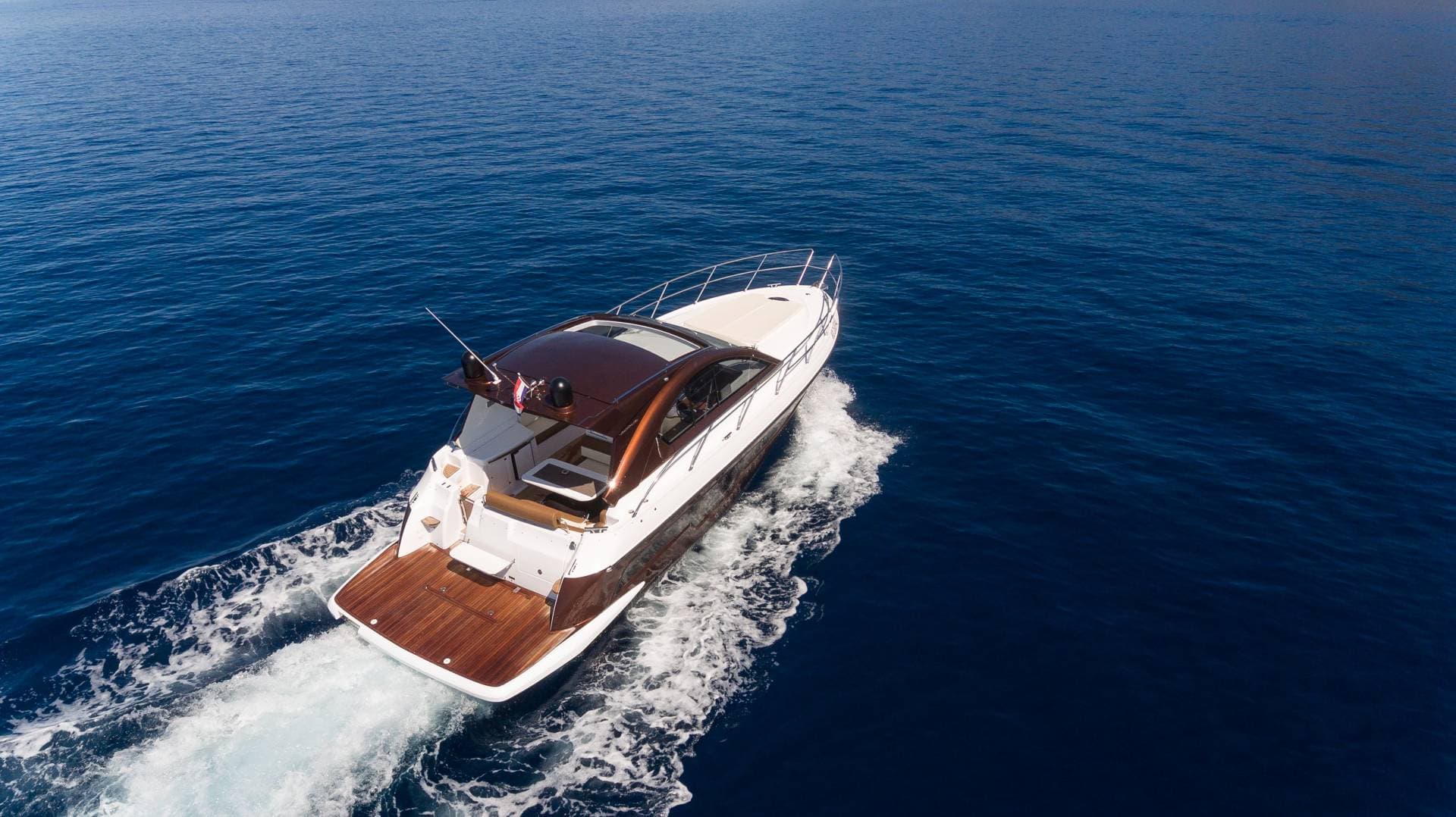 Pearlsea 40 HT Coupe view 7