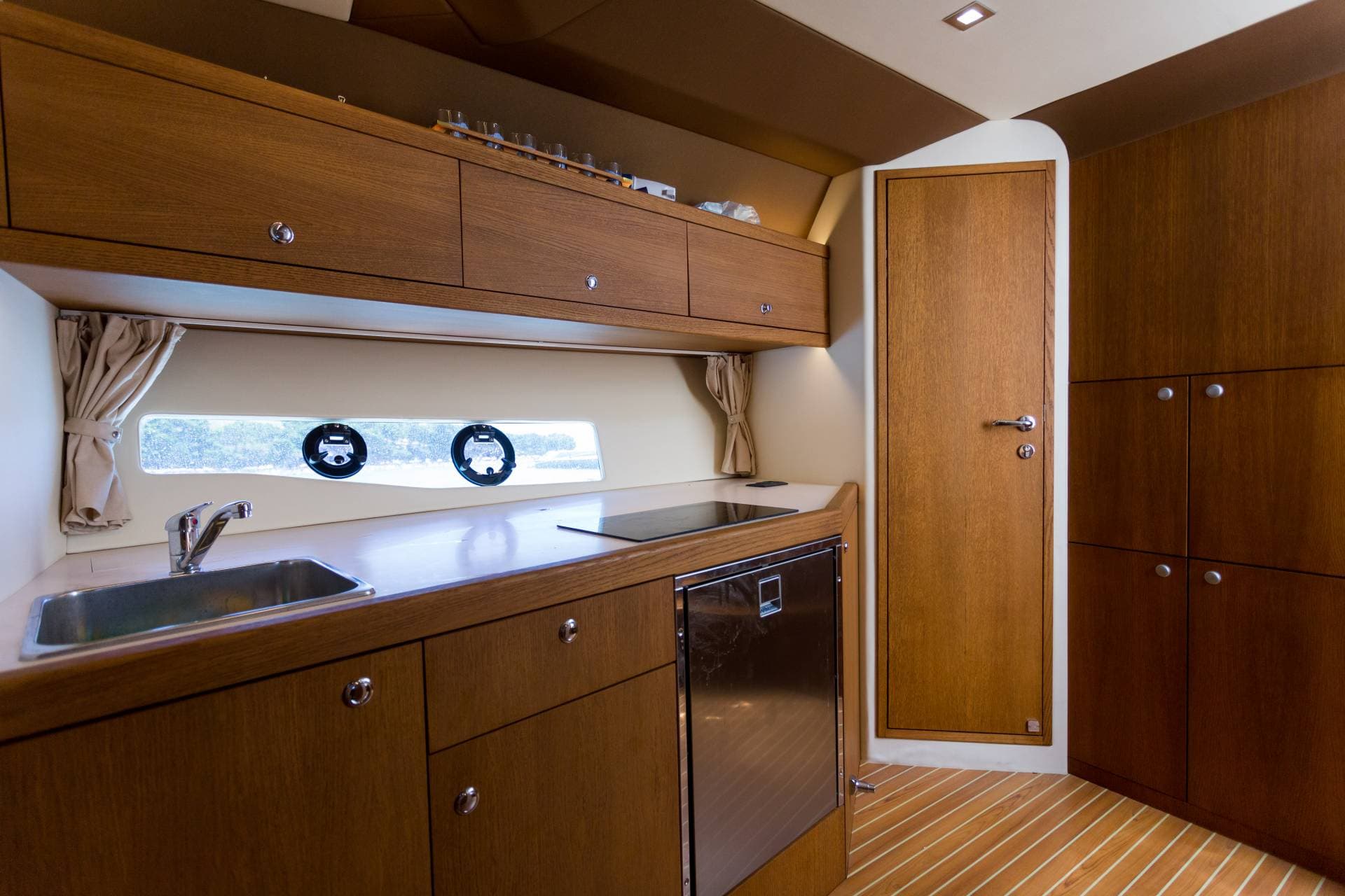 Pearlsea 40 HT Coupe view 31