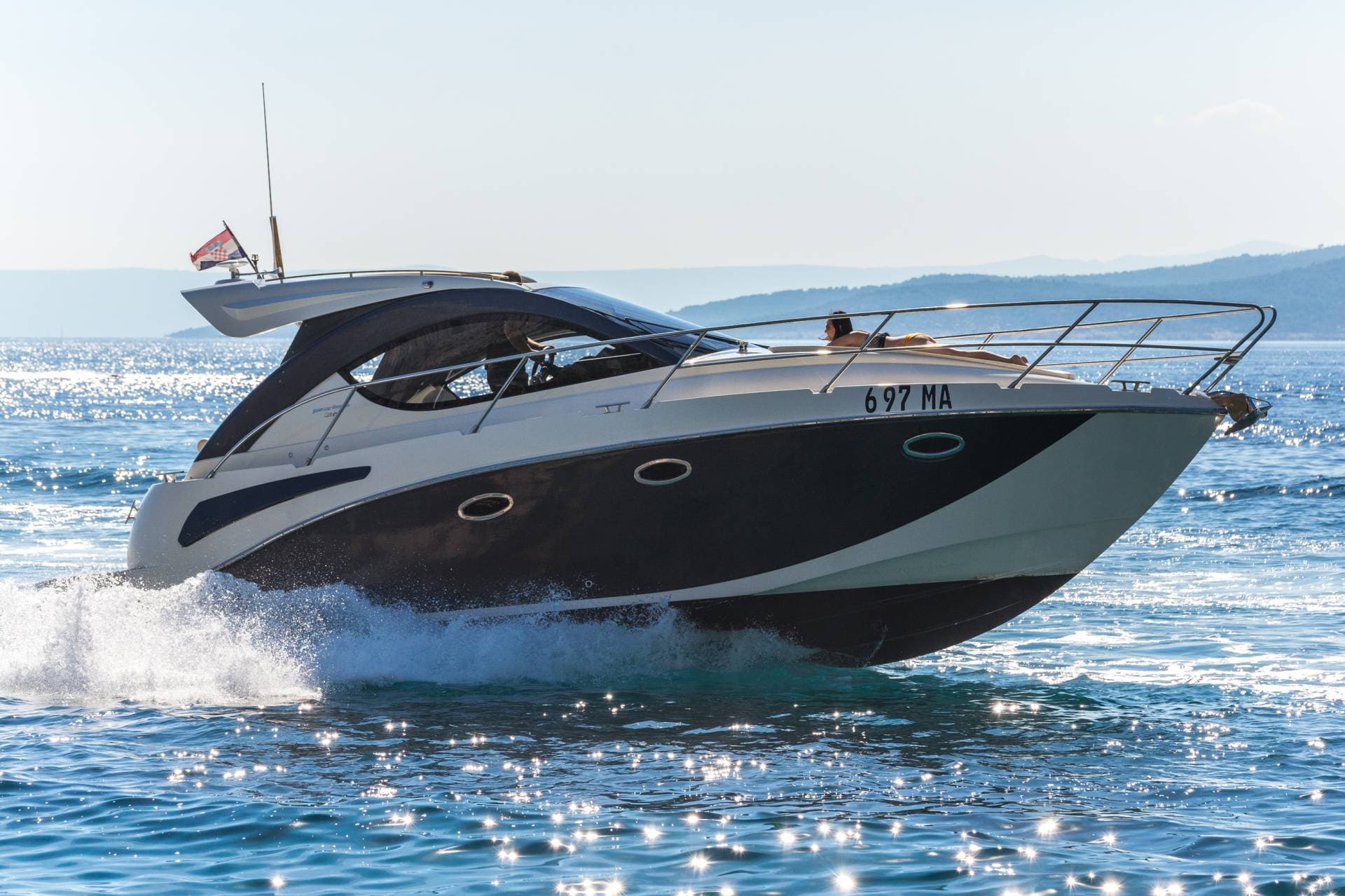 Pearlsea 31 Hard Top view 19