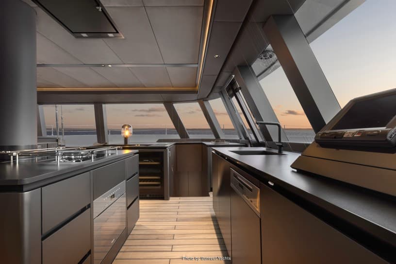 Sunreef 80 view 10