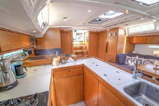 Bavaria Cruiser 56 view 13
