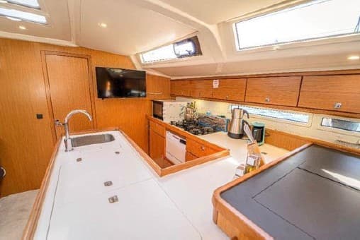 Bavaria Cruiser 56 view 15