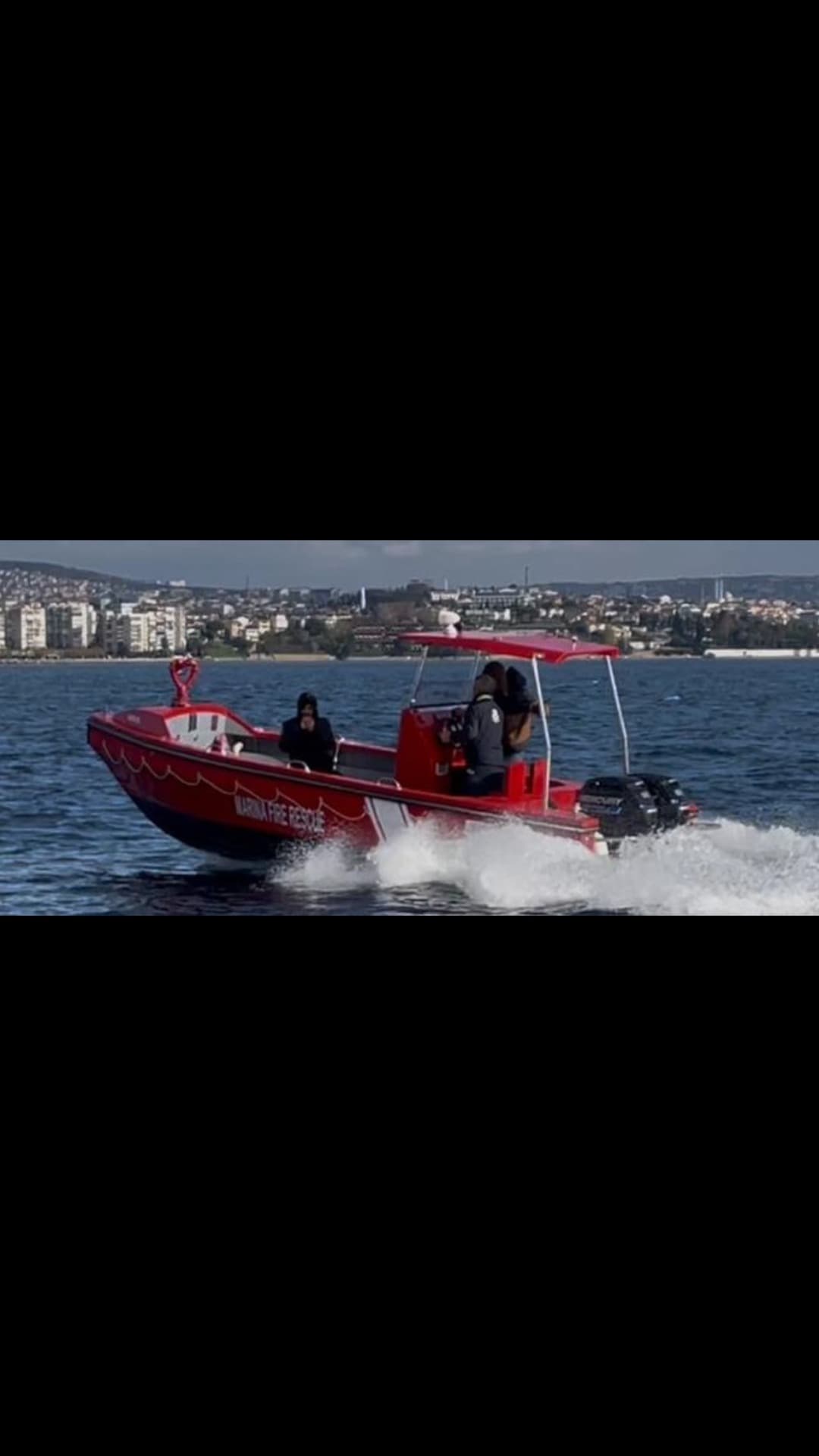 FR19 Fire Rescue Boat for Sale | Marina Fire Fighting Boat | Twin Mercury 115 HP view 3