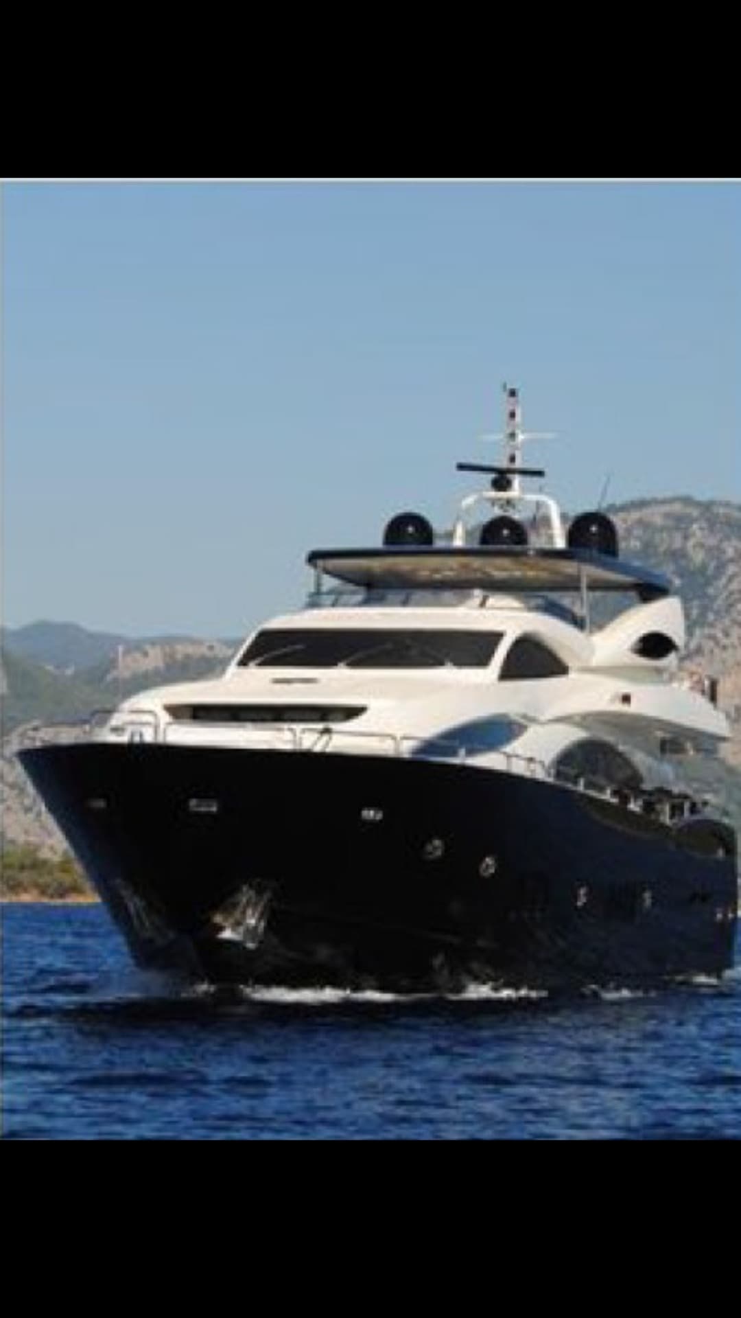 Sunseeker 105 Yacht Natalia – 32m Luxury Motor Yacht view 4