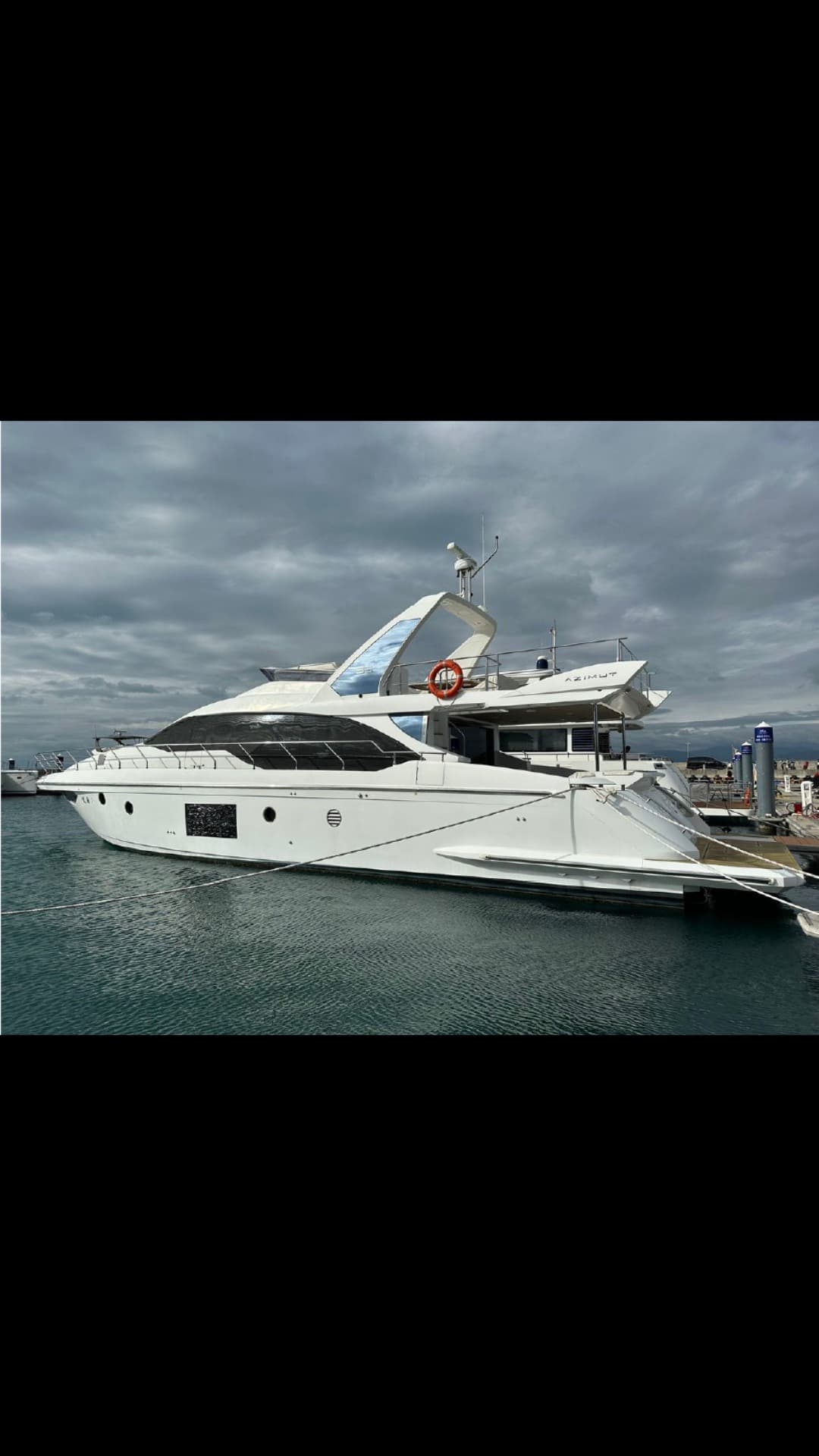 Azimut 66 Flybridge Motor Yacht for Sale view 1