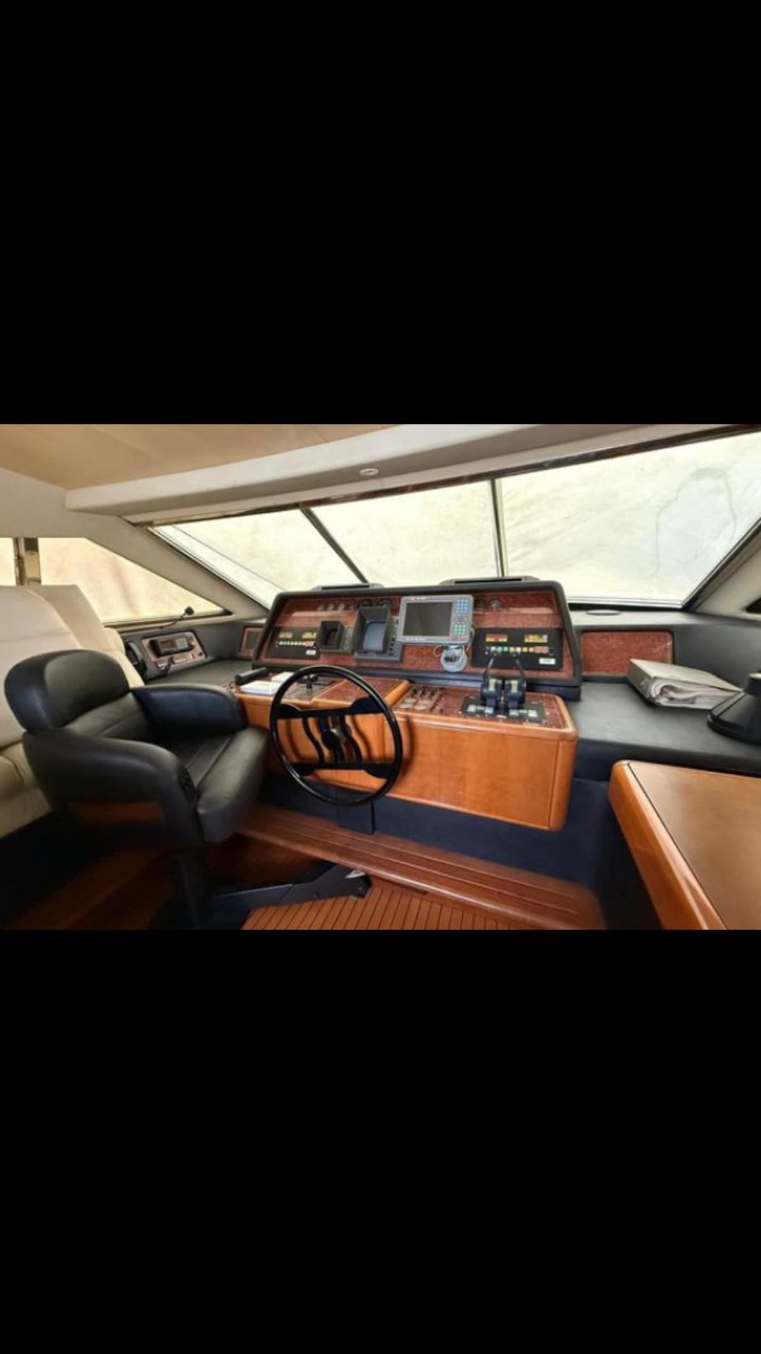 Ferretti 80 Motor Yacht California Princess view 18