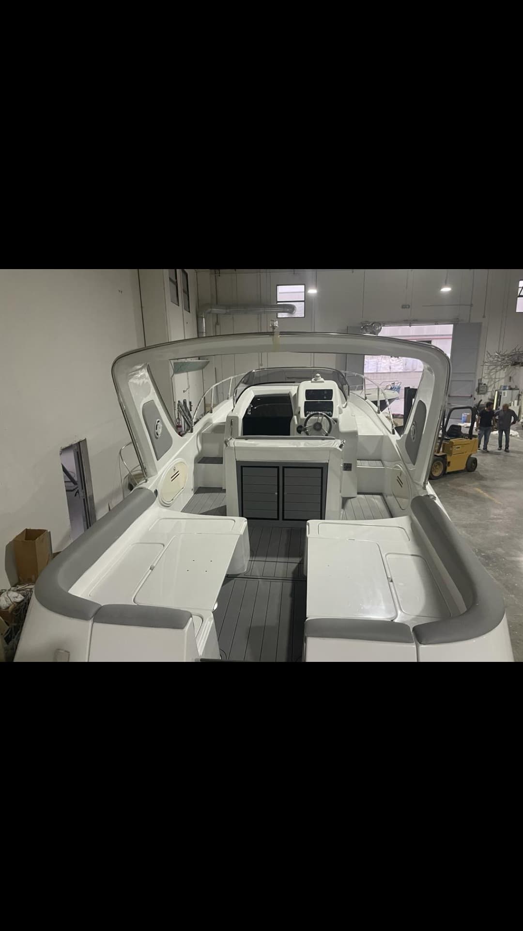 Calion 33 WA T-Top view 3