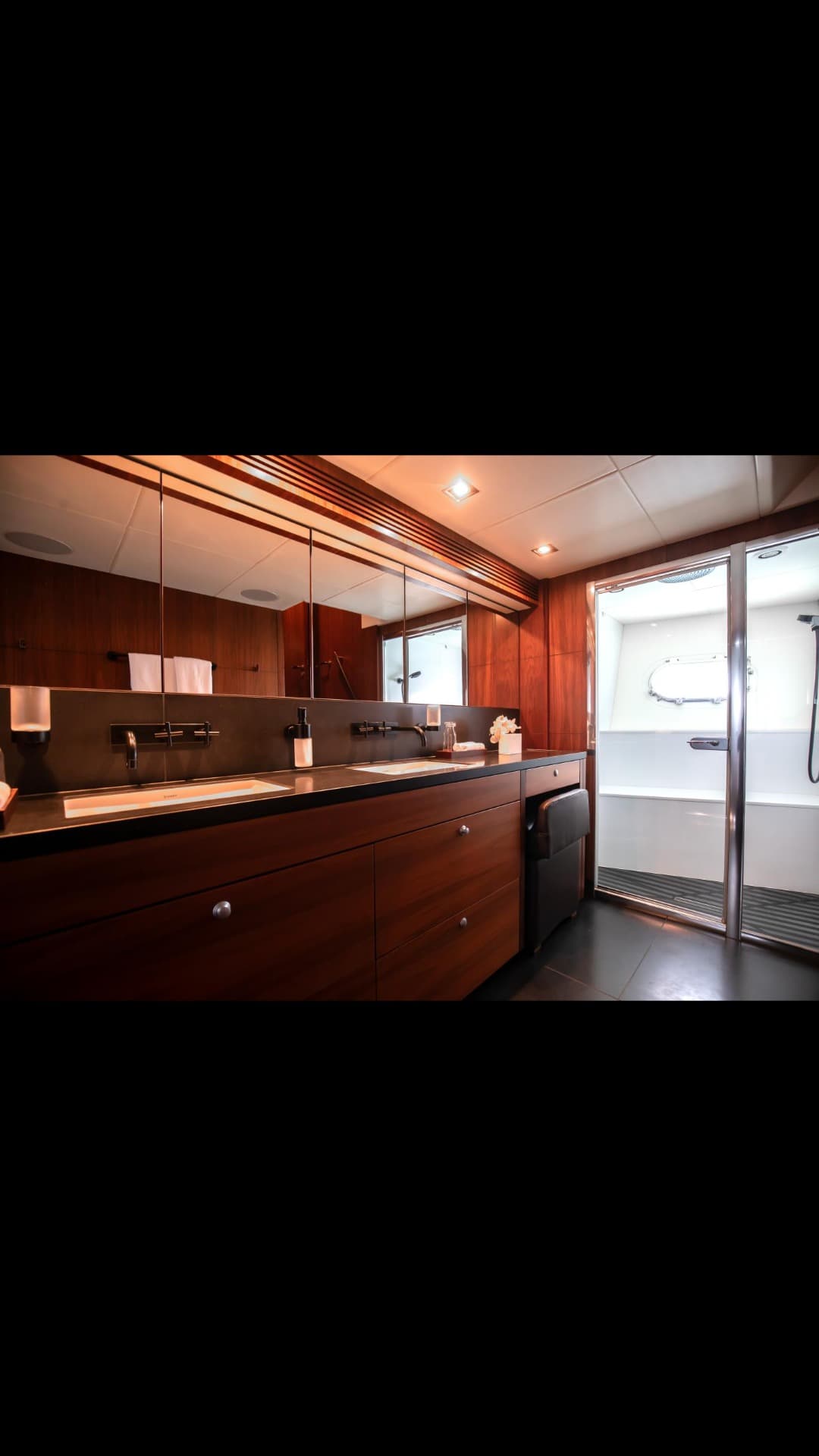 Sunseeker 40M view 27