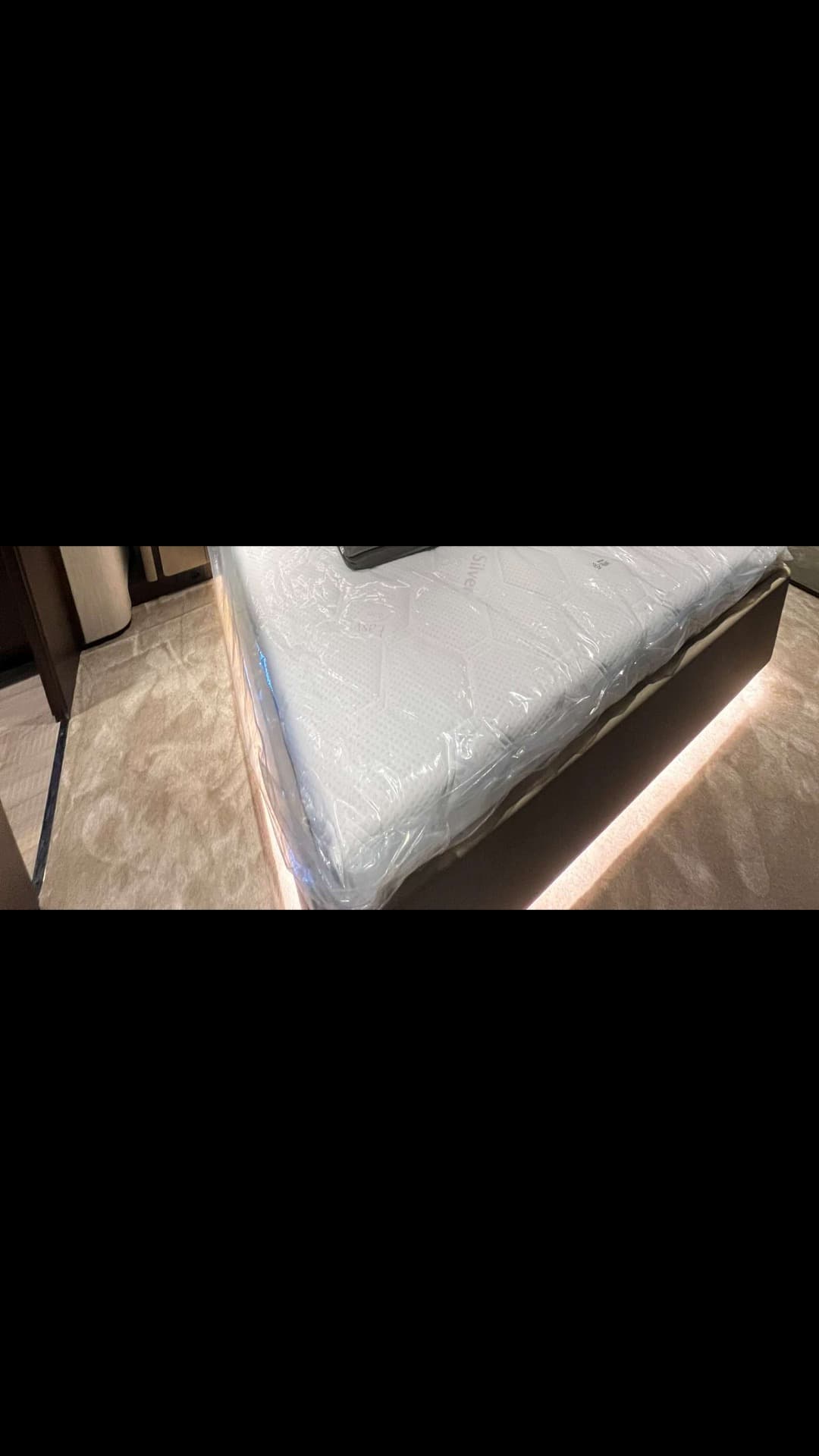 Ferretti 860 view 27