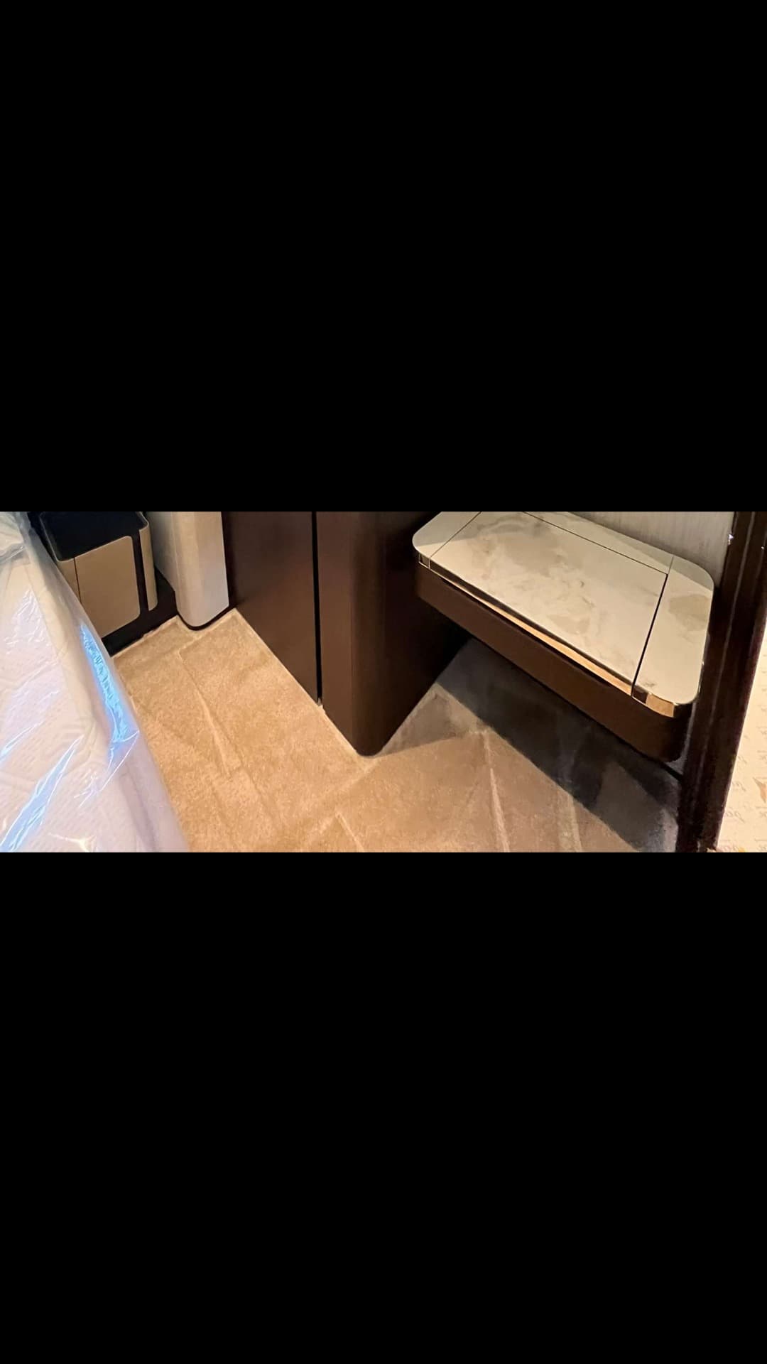 Ferretti 860 view 31