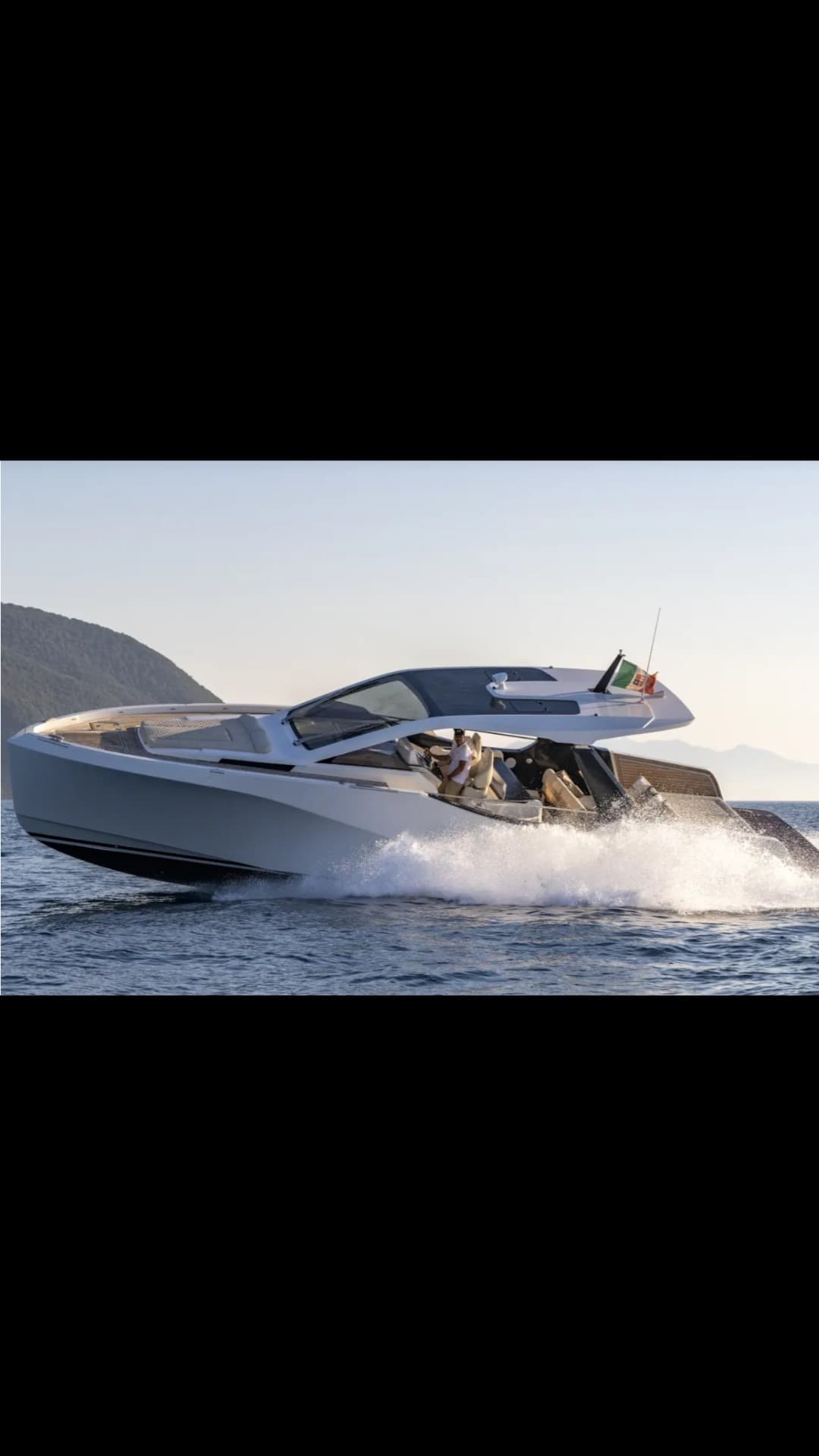 Italia Yachts IY 43 Veloce view 28