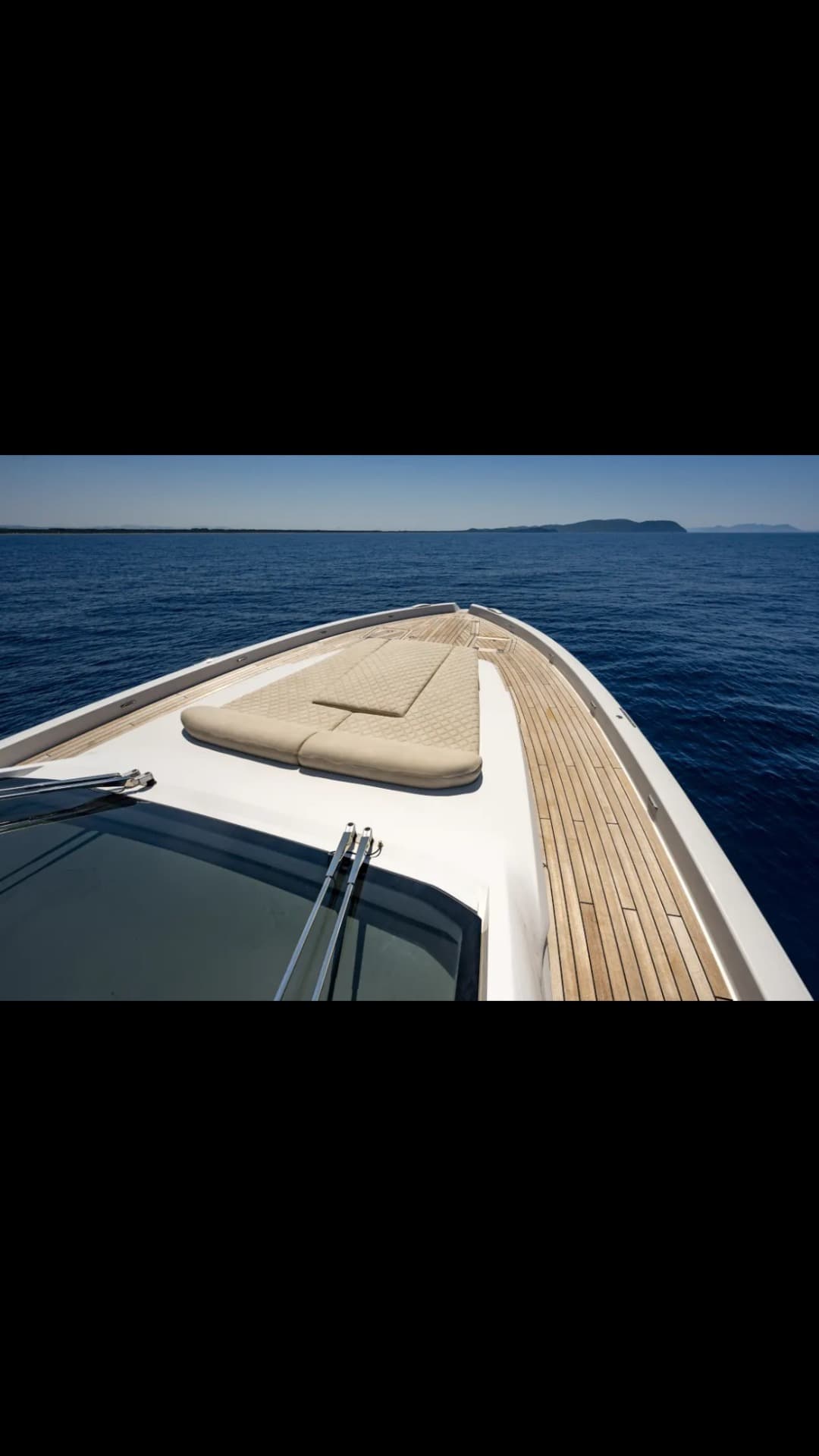Italia Yachts IY 43 Veloce view 9