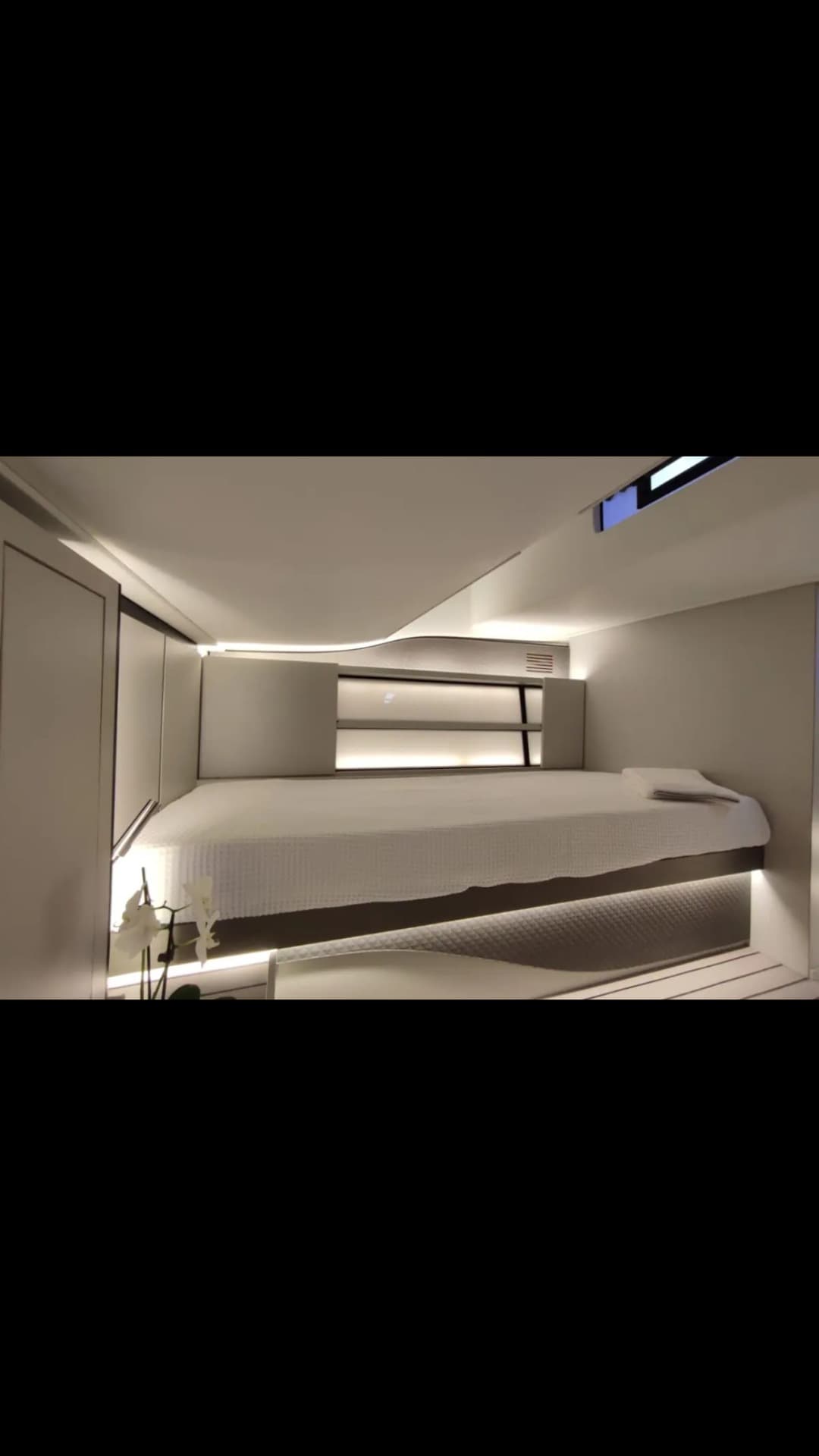 Italia Yachts IY 43 Veloce view 23
