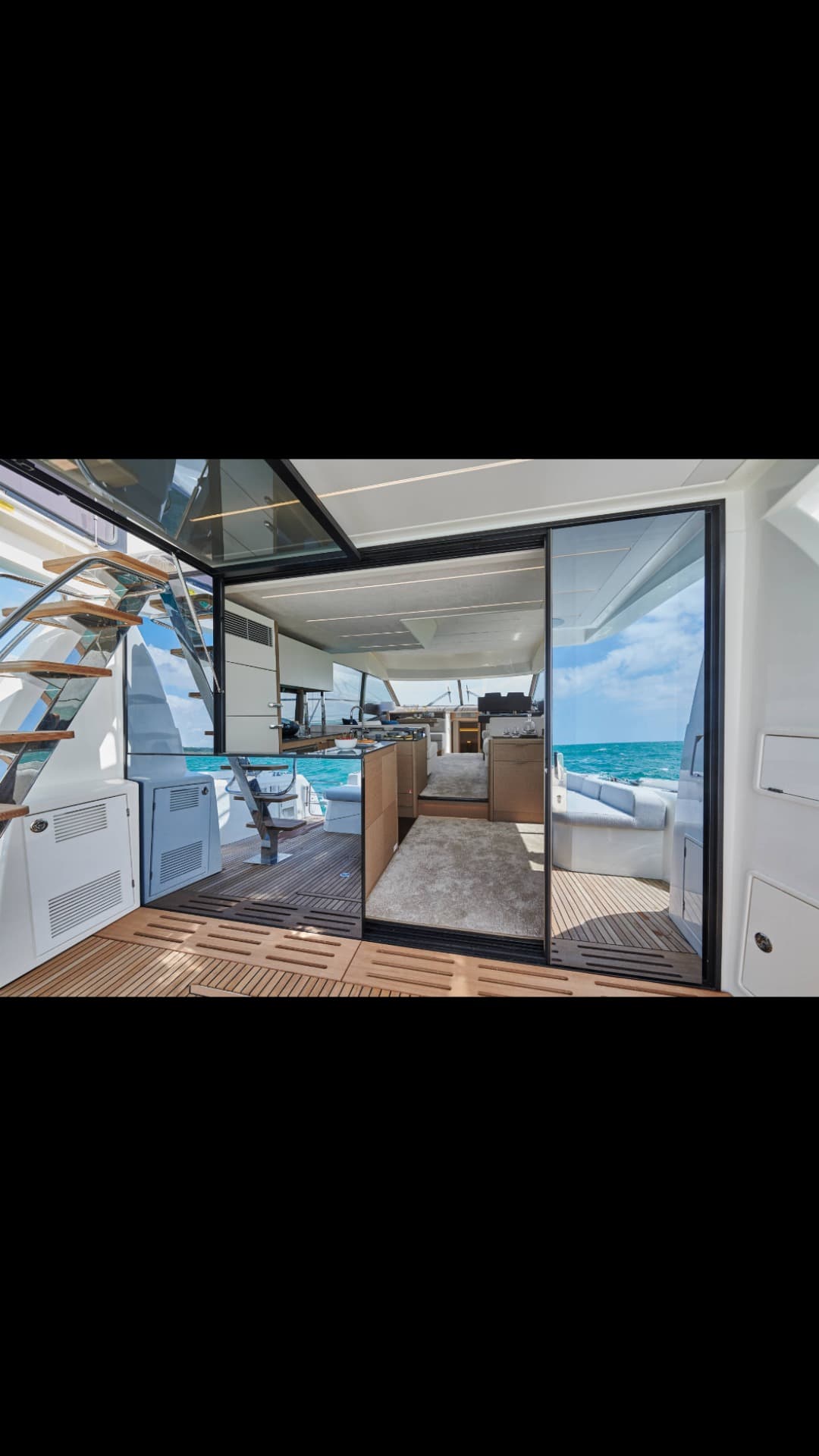 Prestige 590 view 11