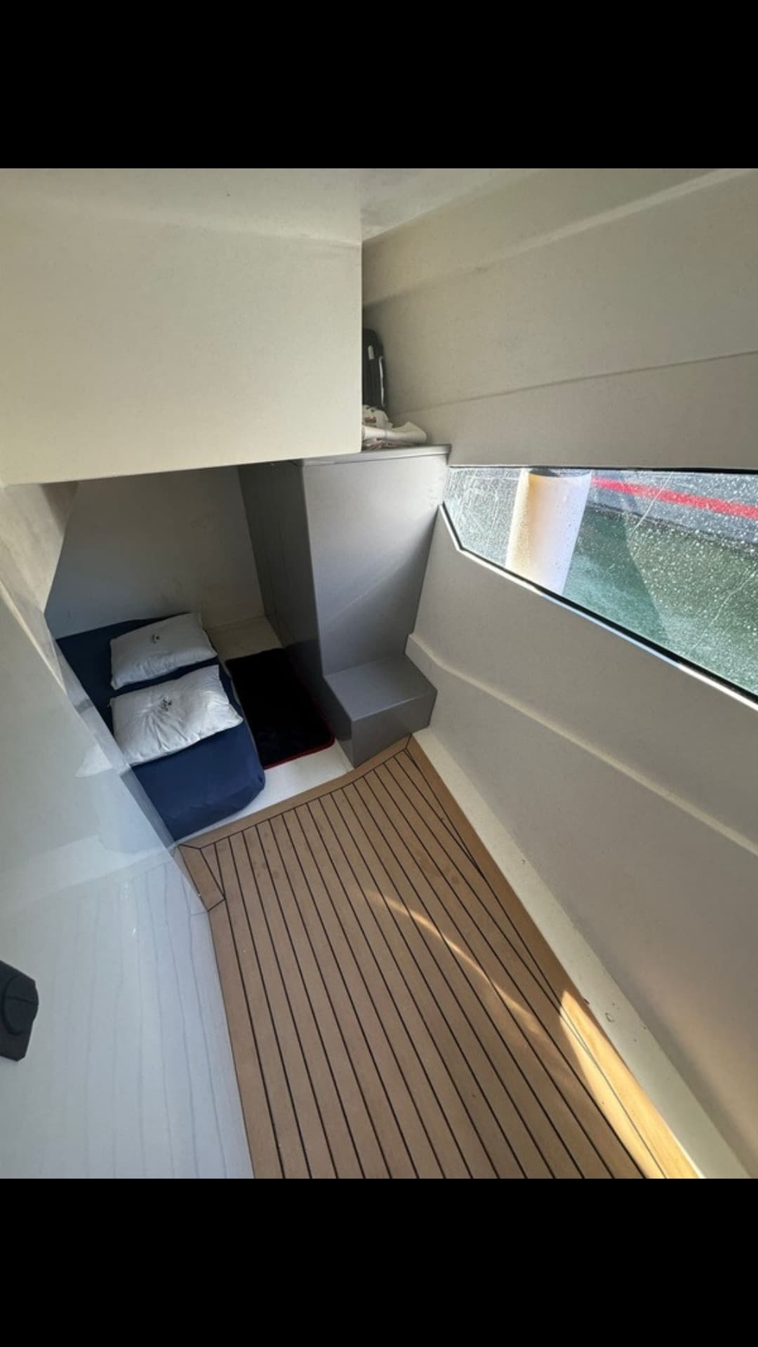 SEA DREAM view 21