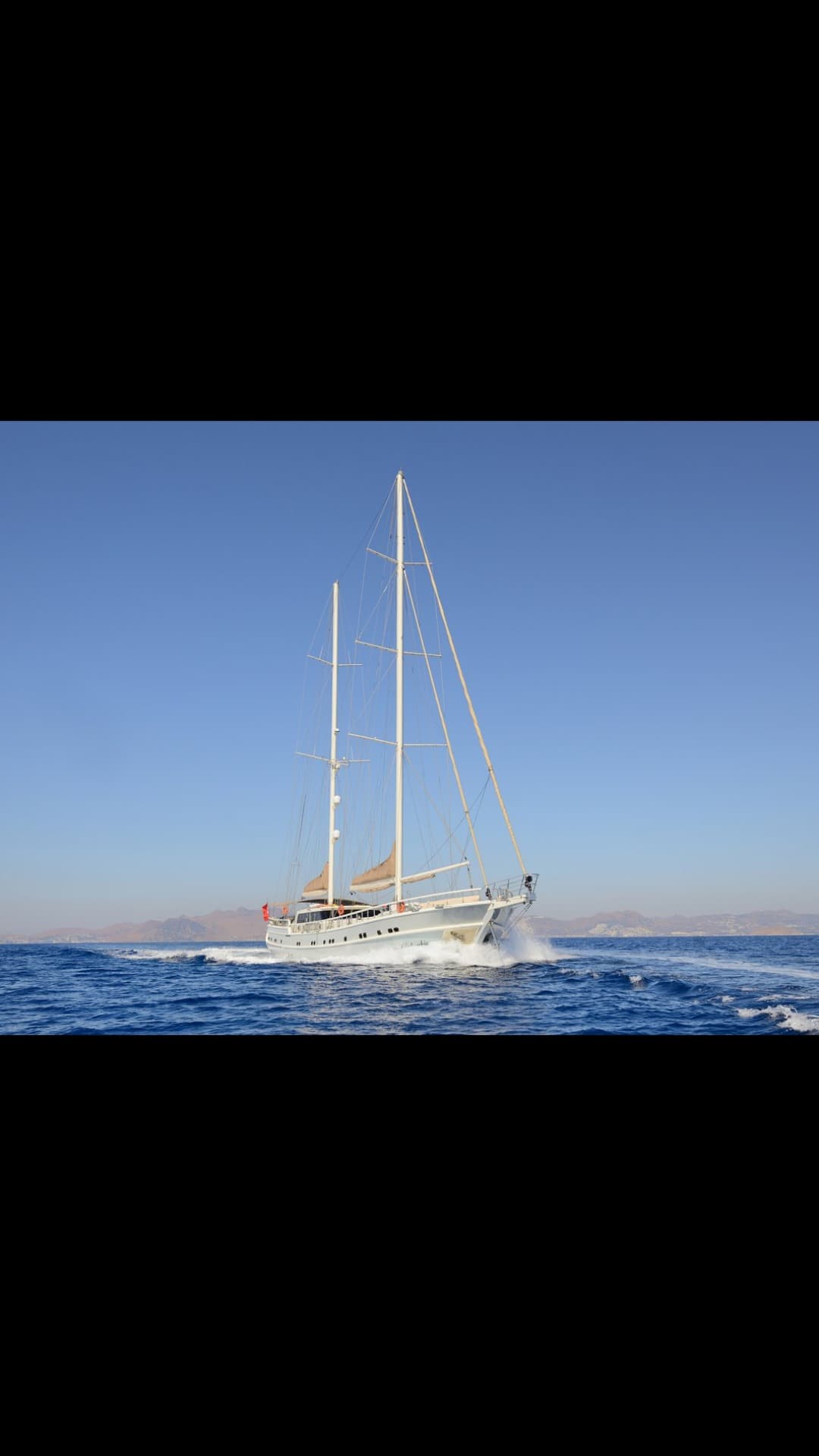 QUEEN OF SALMAKIS view 25