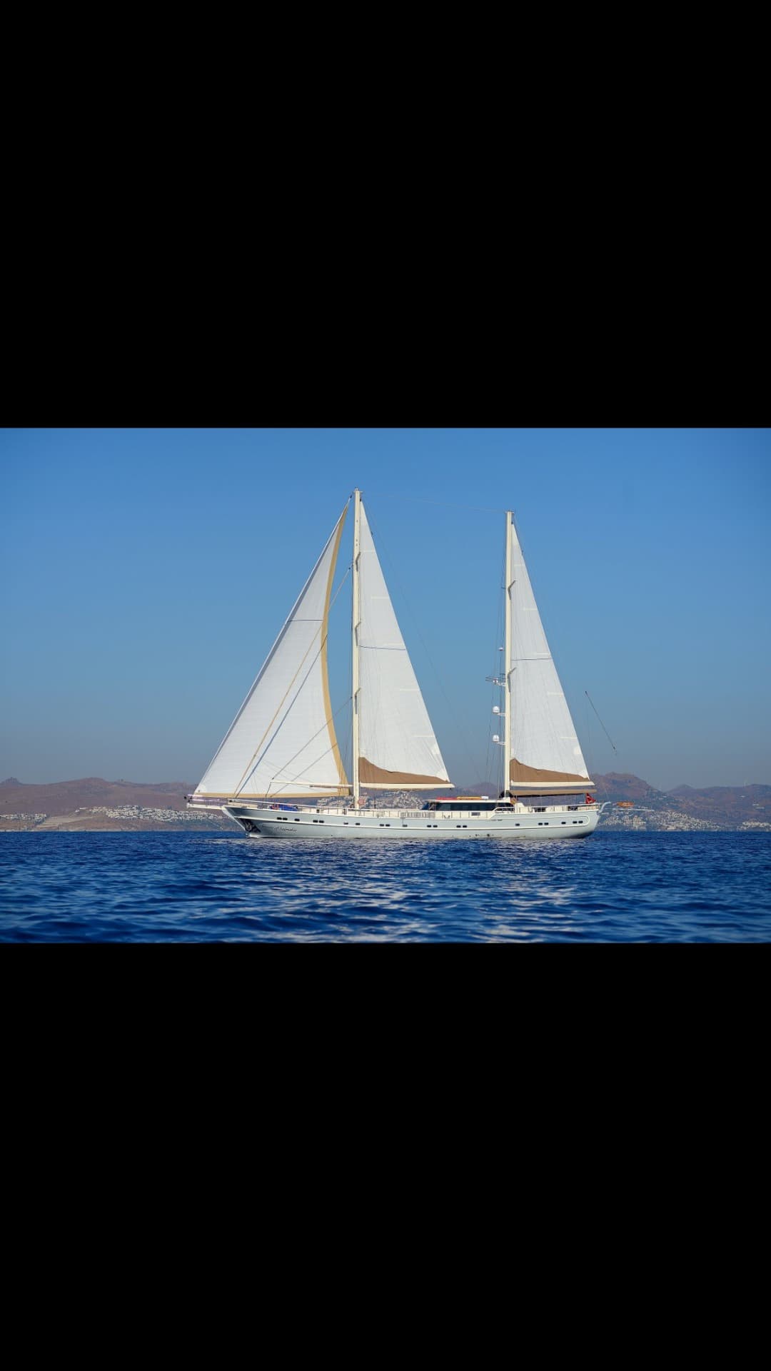 QUEEN OF SALMAKIS view 44