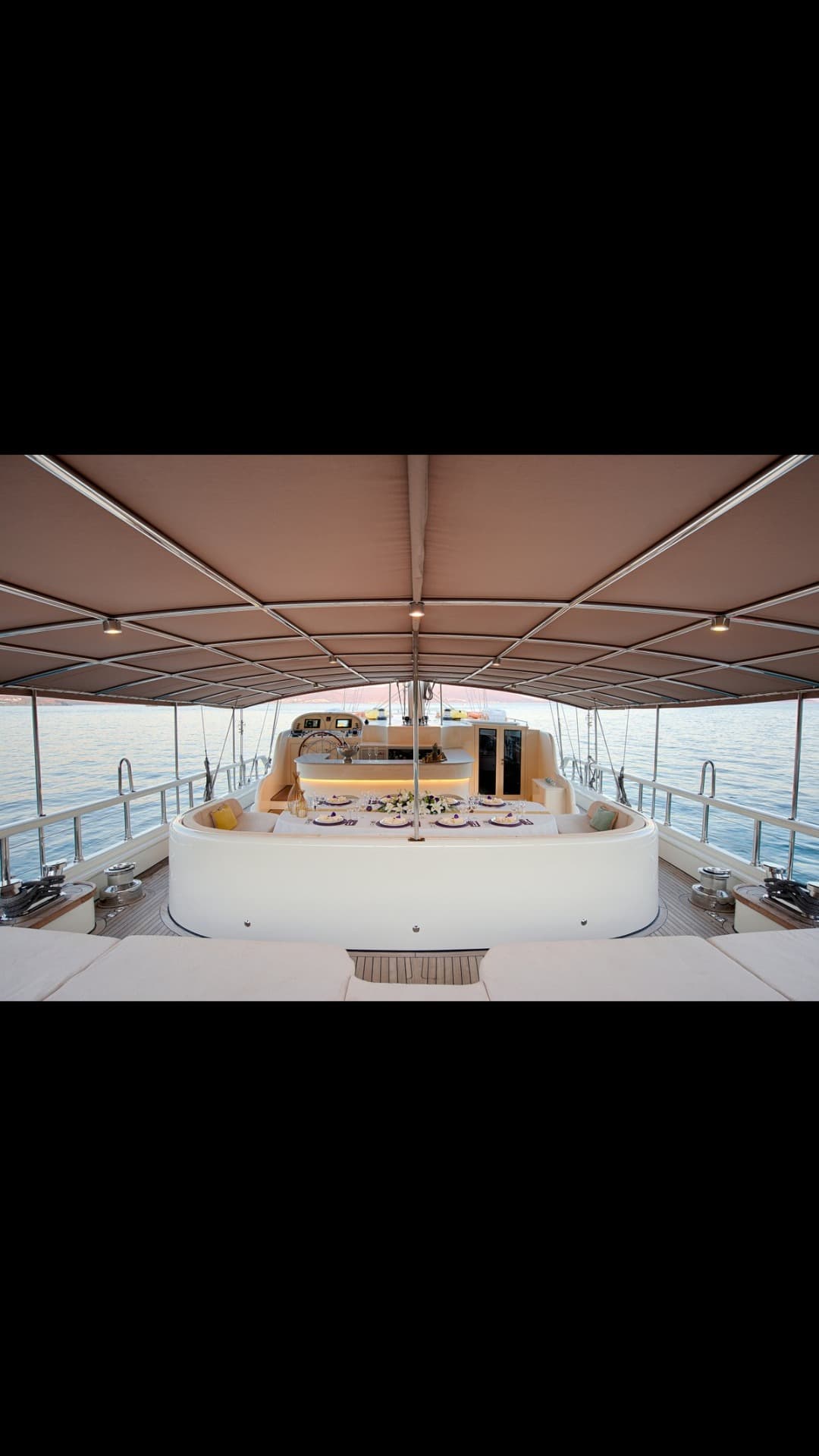 QUEEN OF SALMAKIS view 48