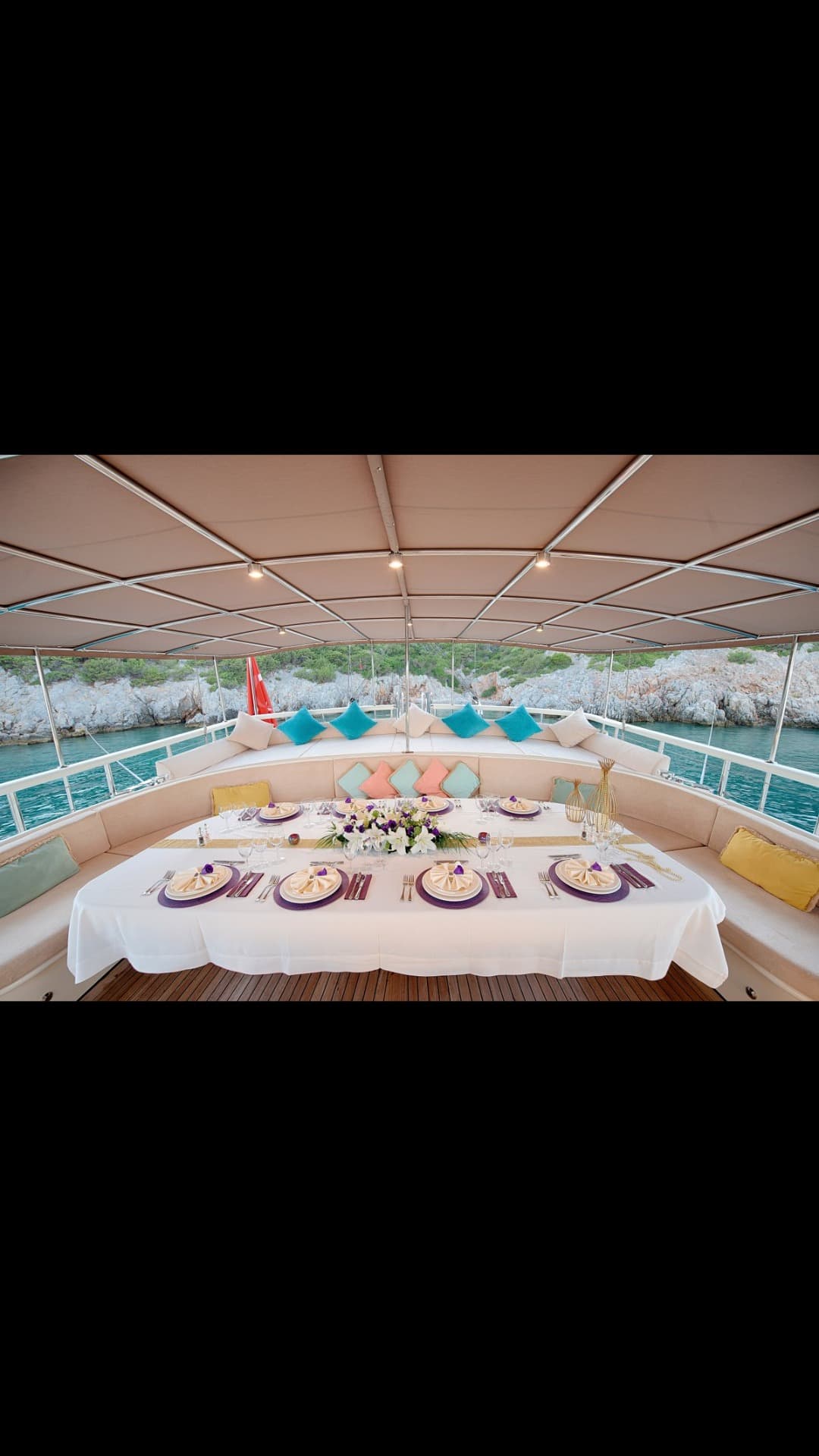 QUEEN OF SALMAKIS view 52