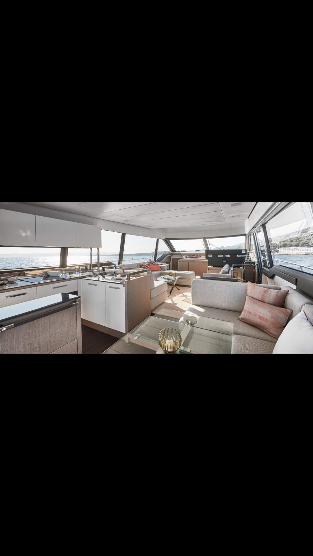 Prestige 690 view 6