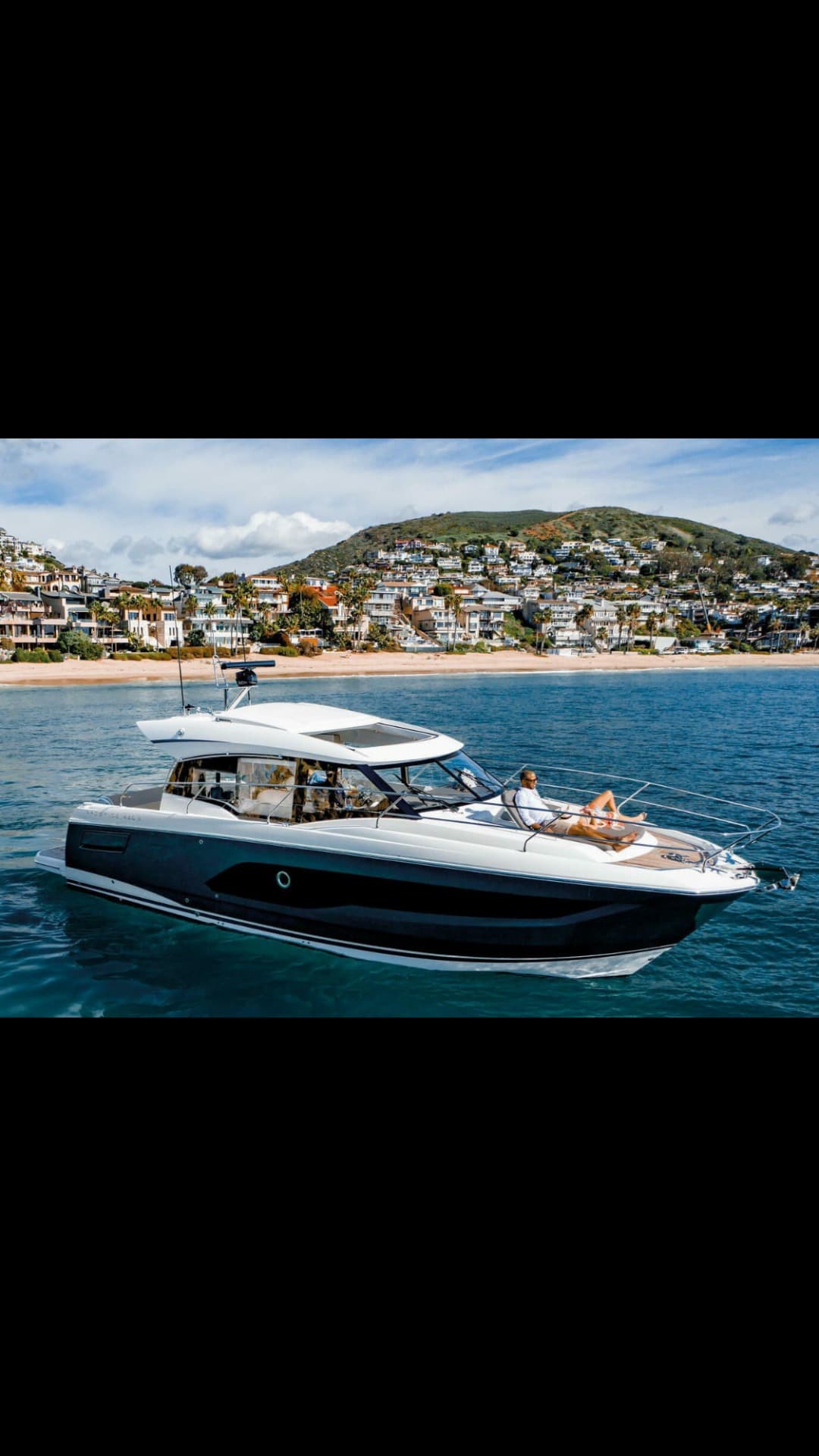 Prestige 420S view 1