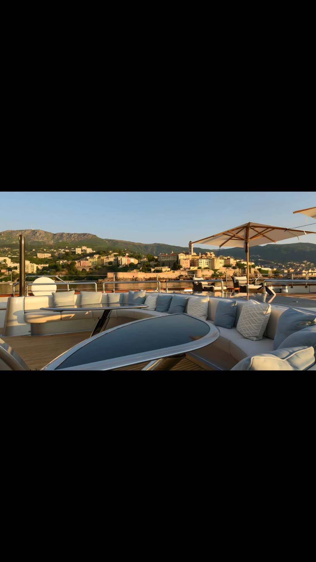 MALTESE FALCON view 14