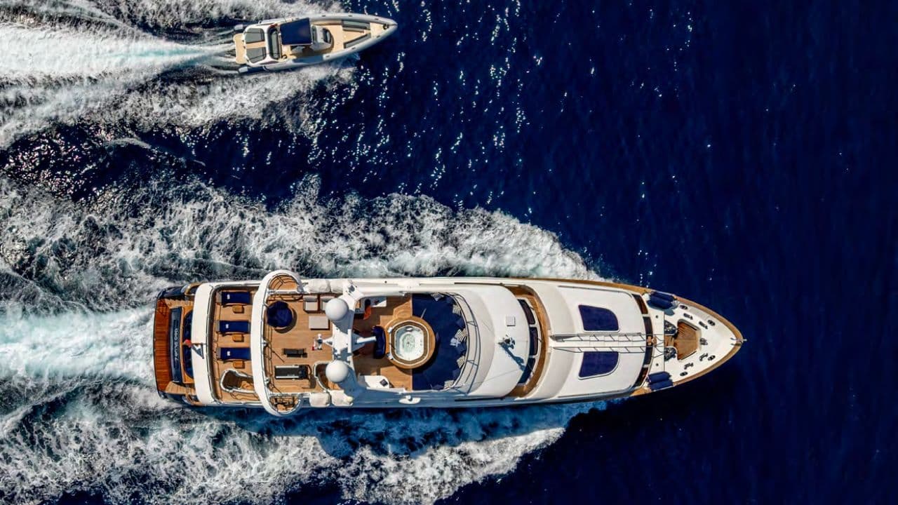 Benetti Classic 120 view 3