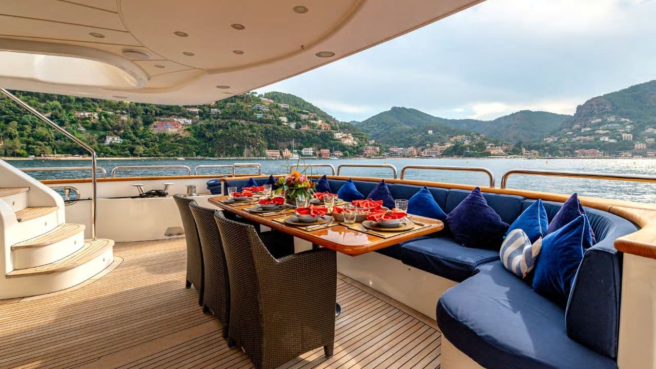 Benetti Classic 120 view 15