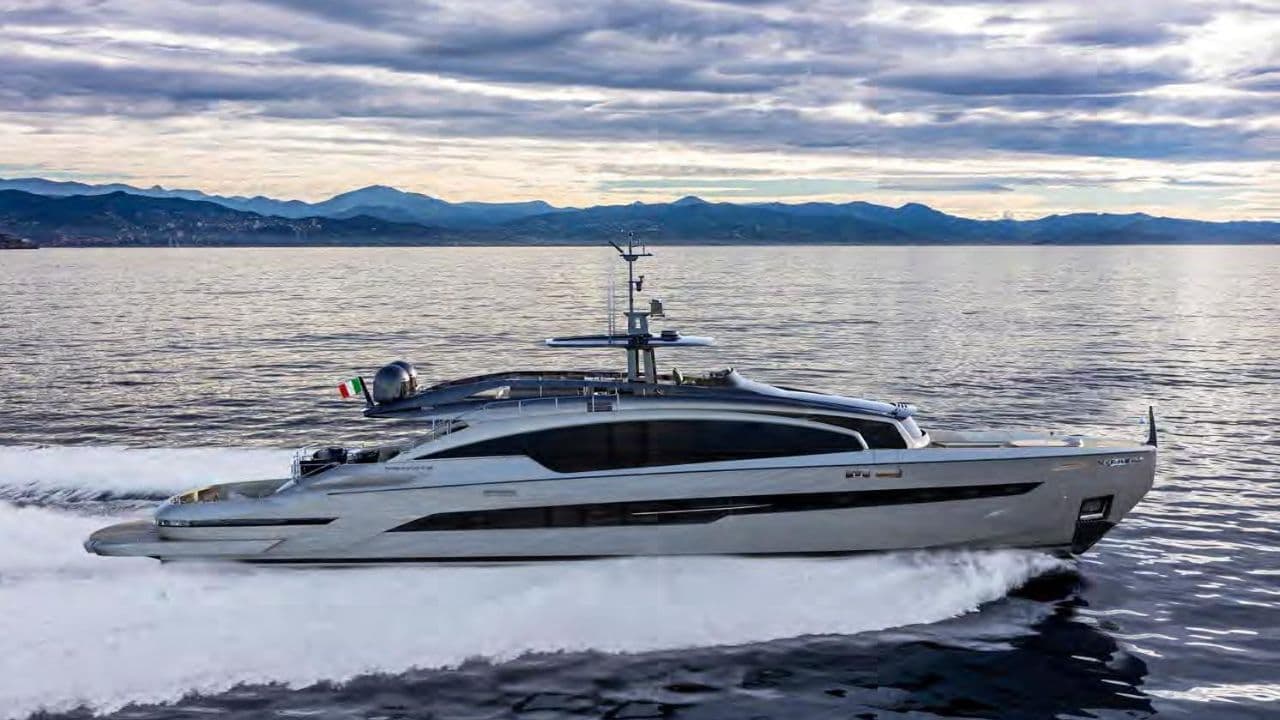 Pershing GTX116 view 5