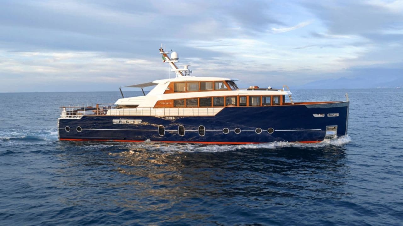 Picchiotti Gentleman 24M view 3