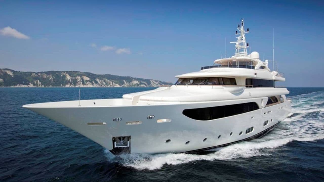 Custom 43M view 2