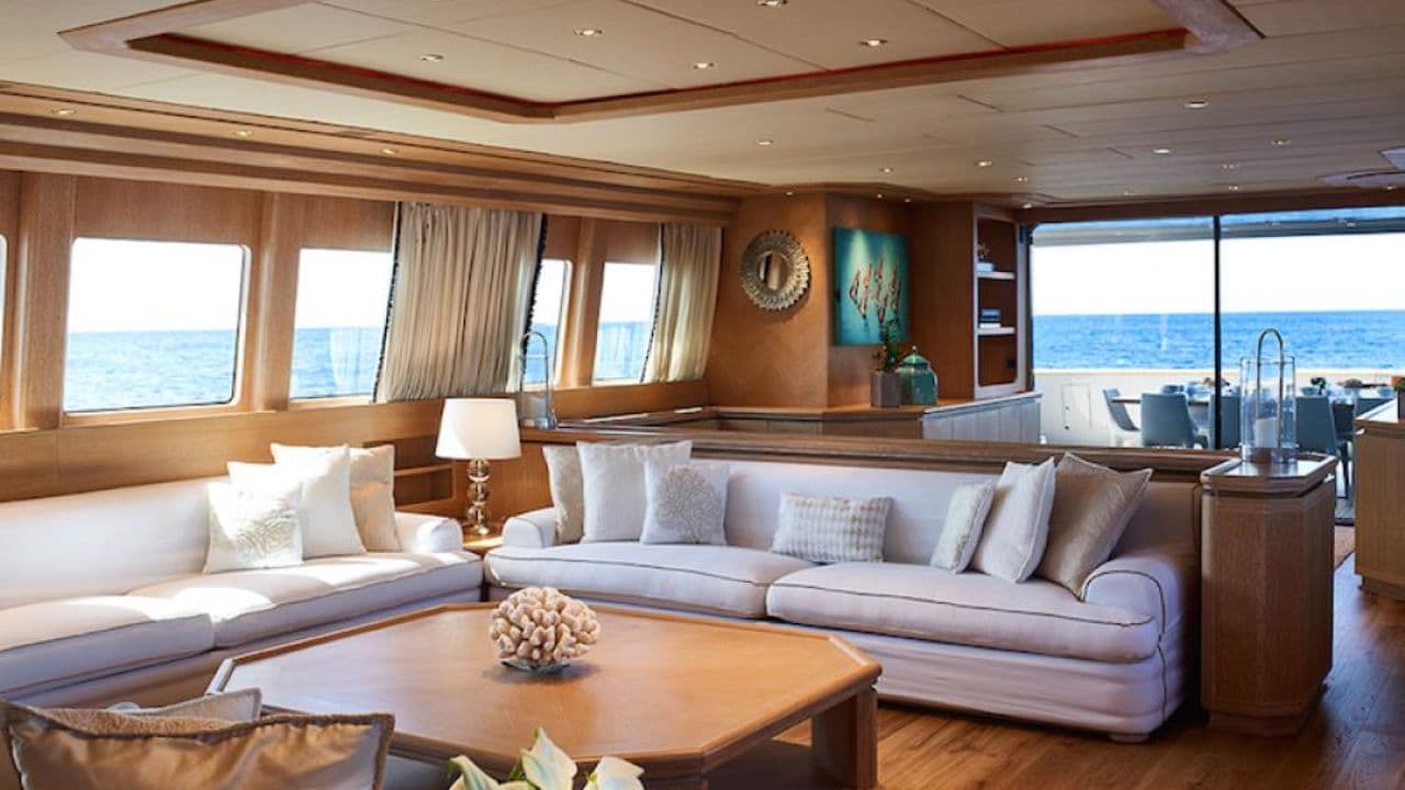 Custom 35M view 5