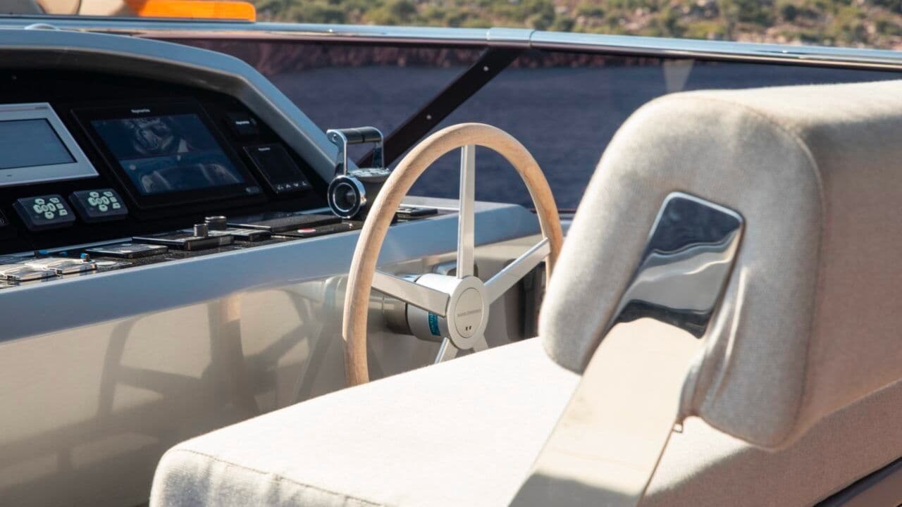 Sanlorenzo SL86 view 23