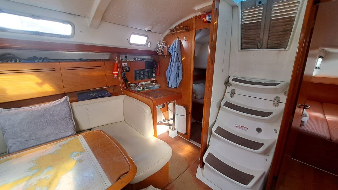 Beneteau Cyclades 43.4 view 11