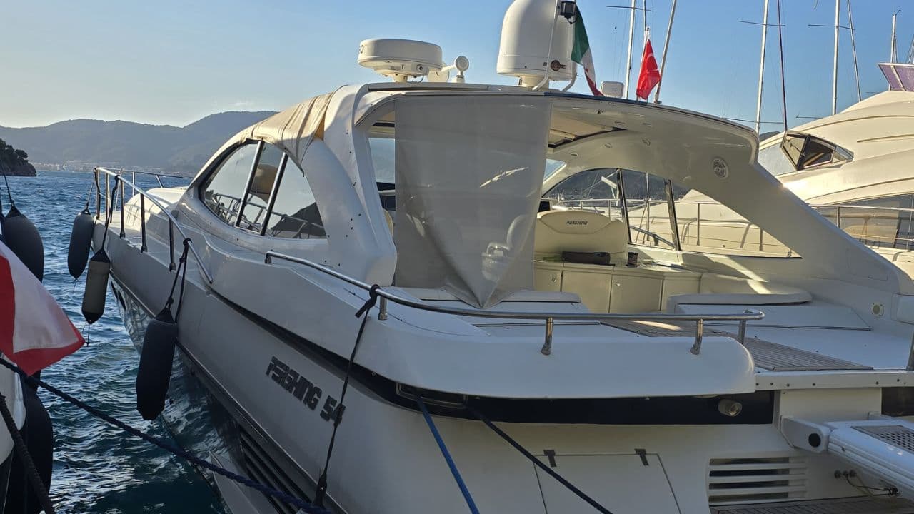 Pershing 54 view 1