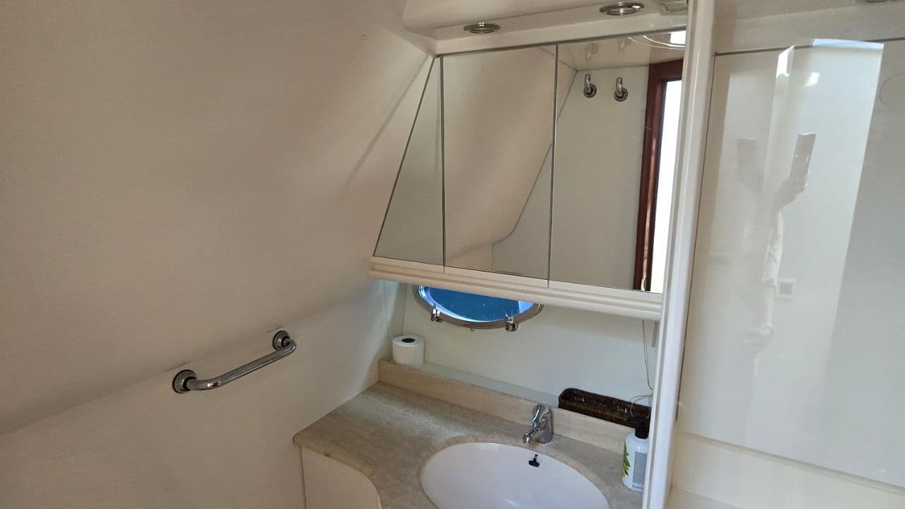 Pershing 54 view 9