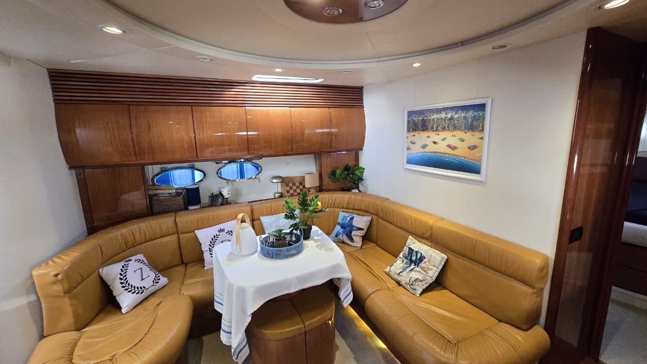 Pershing 54 view 23