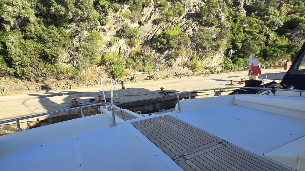 Pershing 54 view 14