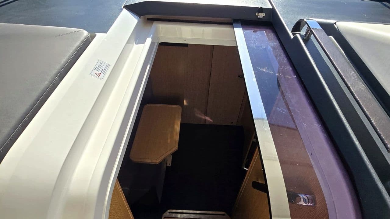 Bavaria 36 HT view 4