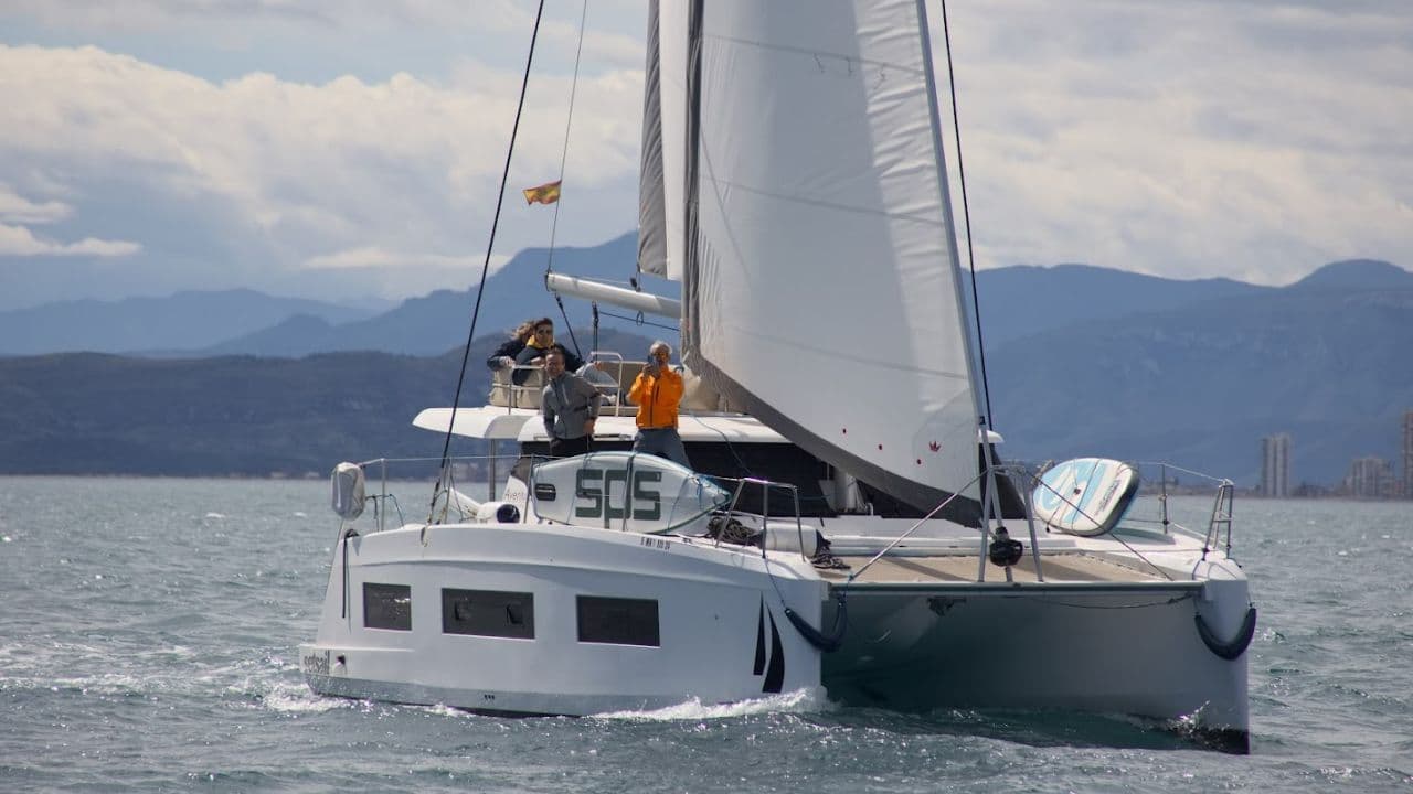 Aventura 37 Cruise MANALUA Catamaran for Sale view 8
