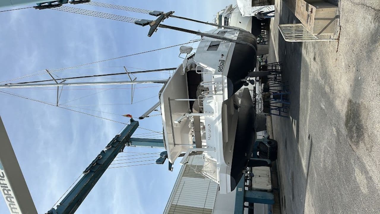 Aventura 37 Cruise MANALUA Catamaran for Sale view 21